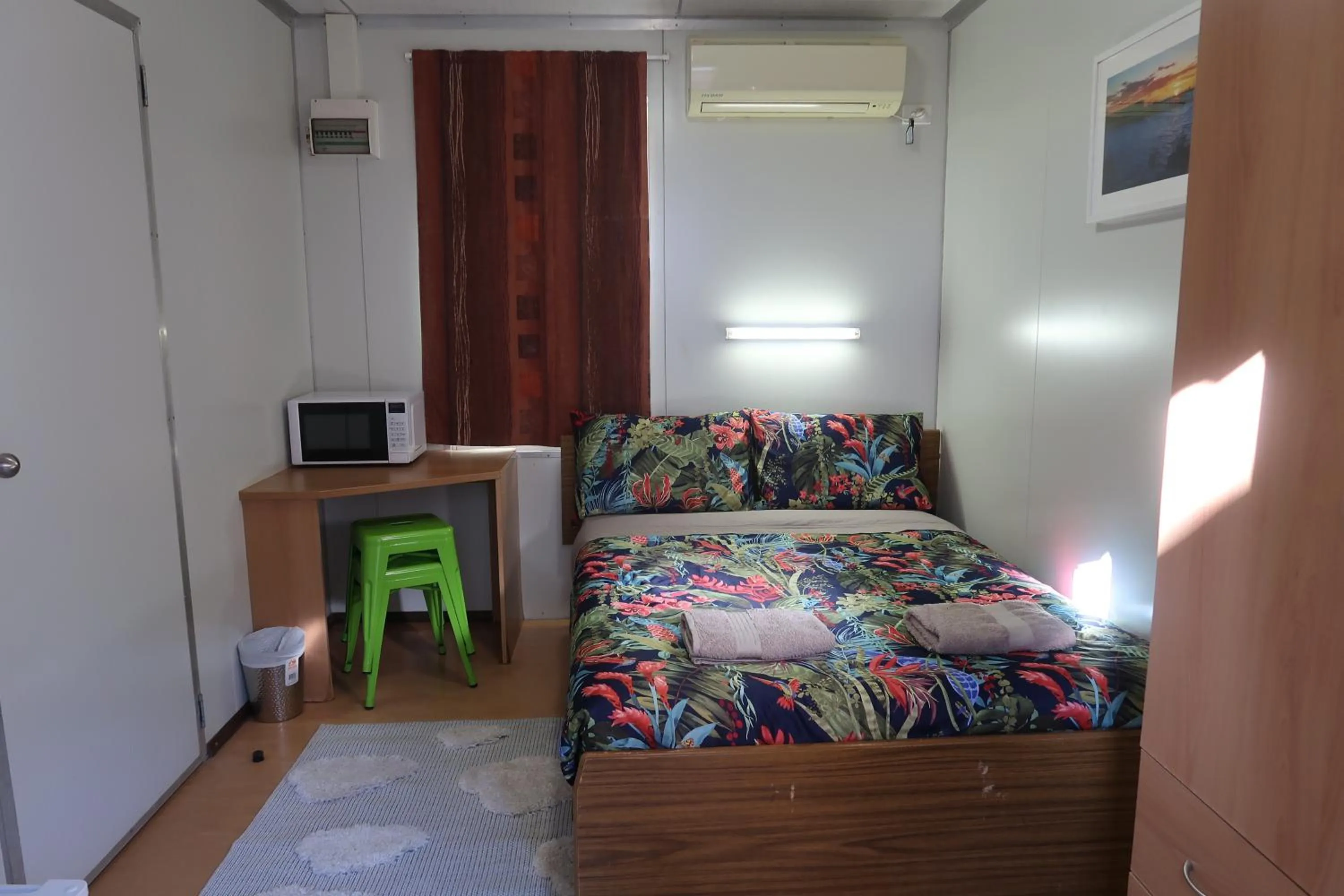 Bed in Mud Crab Motel