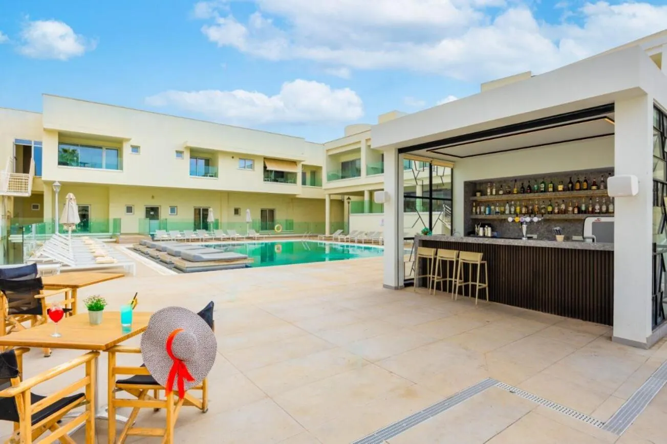 Swimming pool in Melpo Antia Hotel & Suites