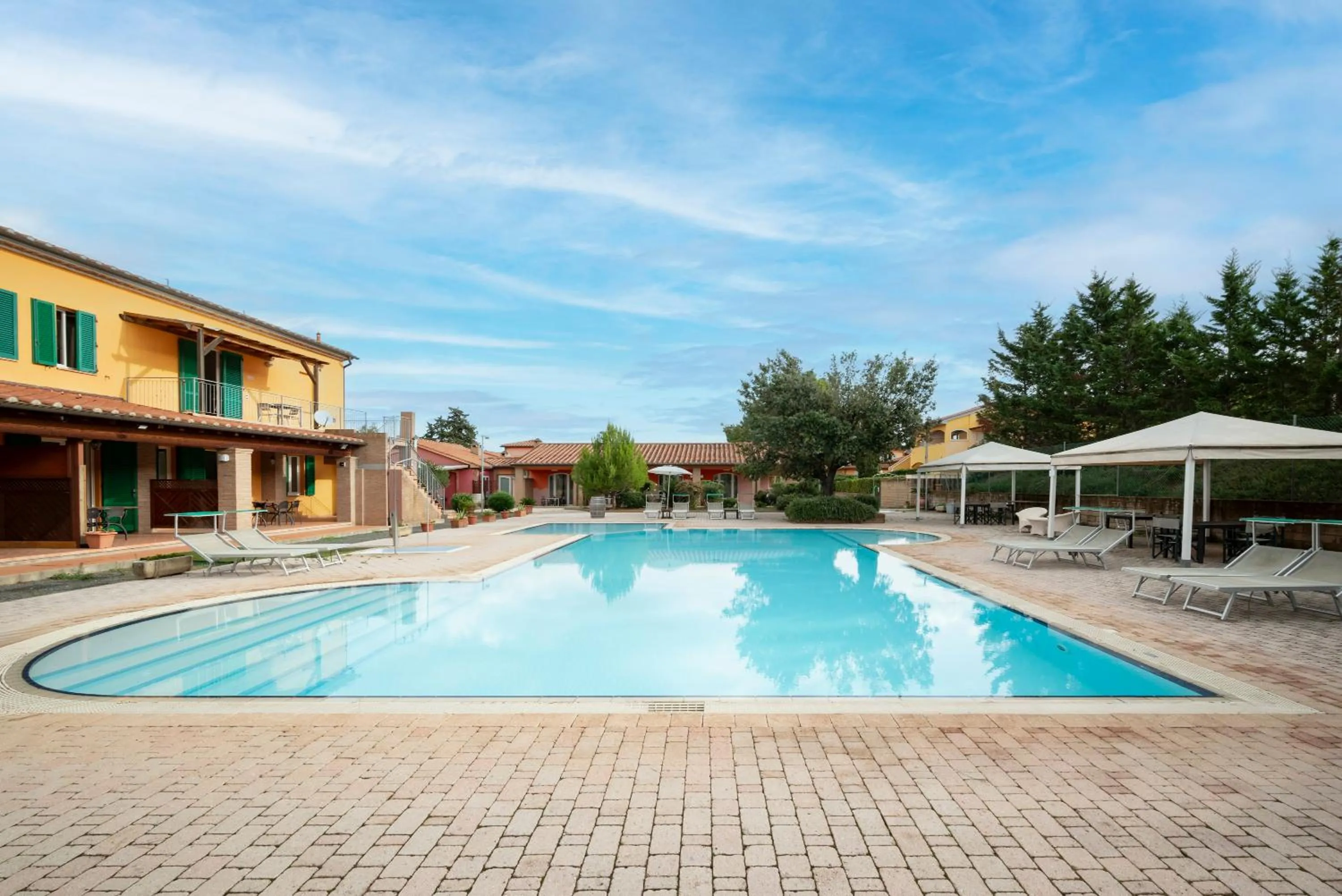 Pool view in Ombra Verde Residence e B&B