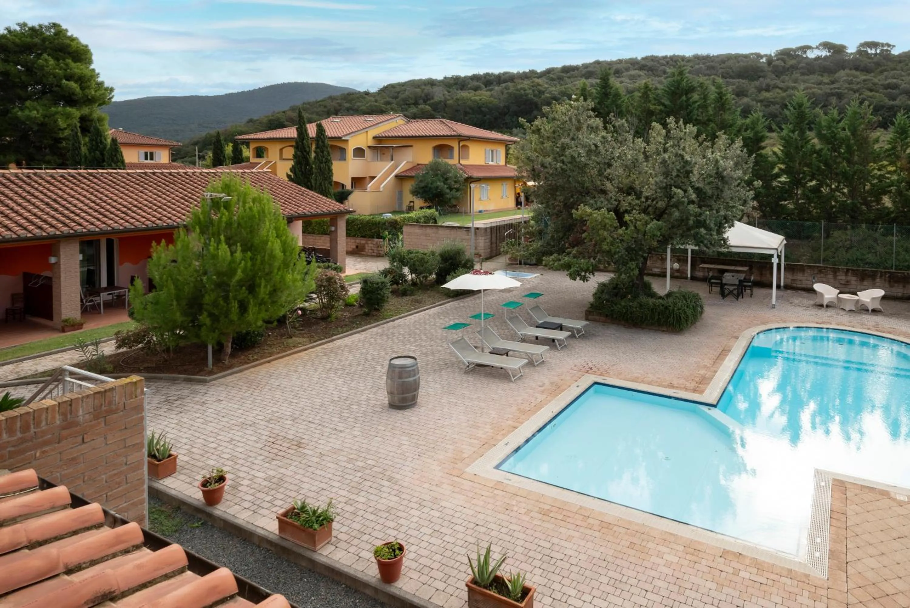 Property building in Ombra Verde Residence e B&B