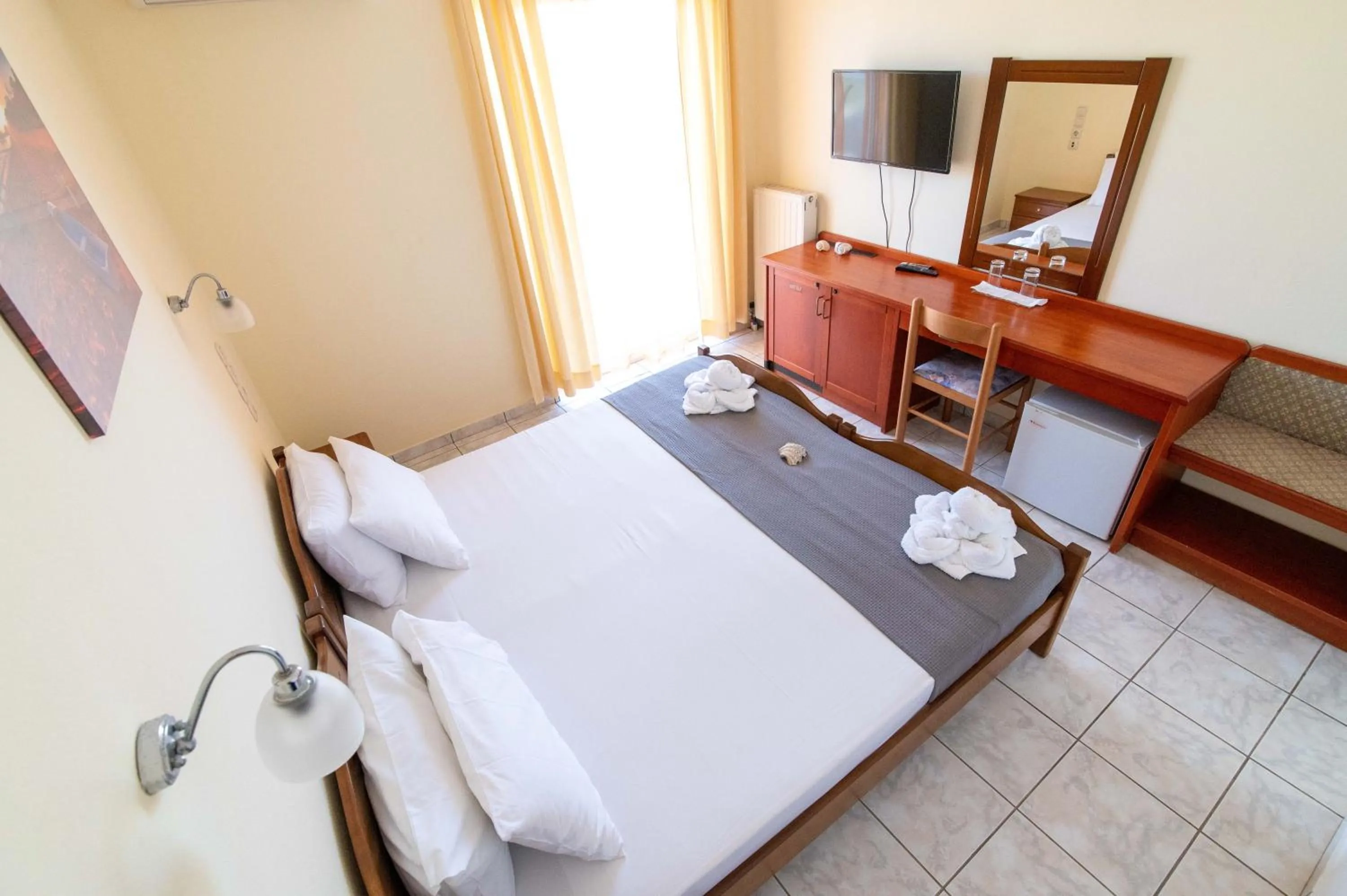 Bedroom in Iraklis Hotel