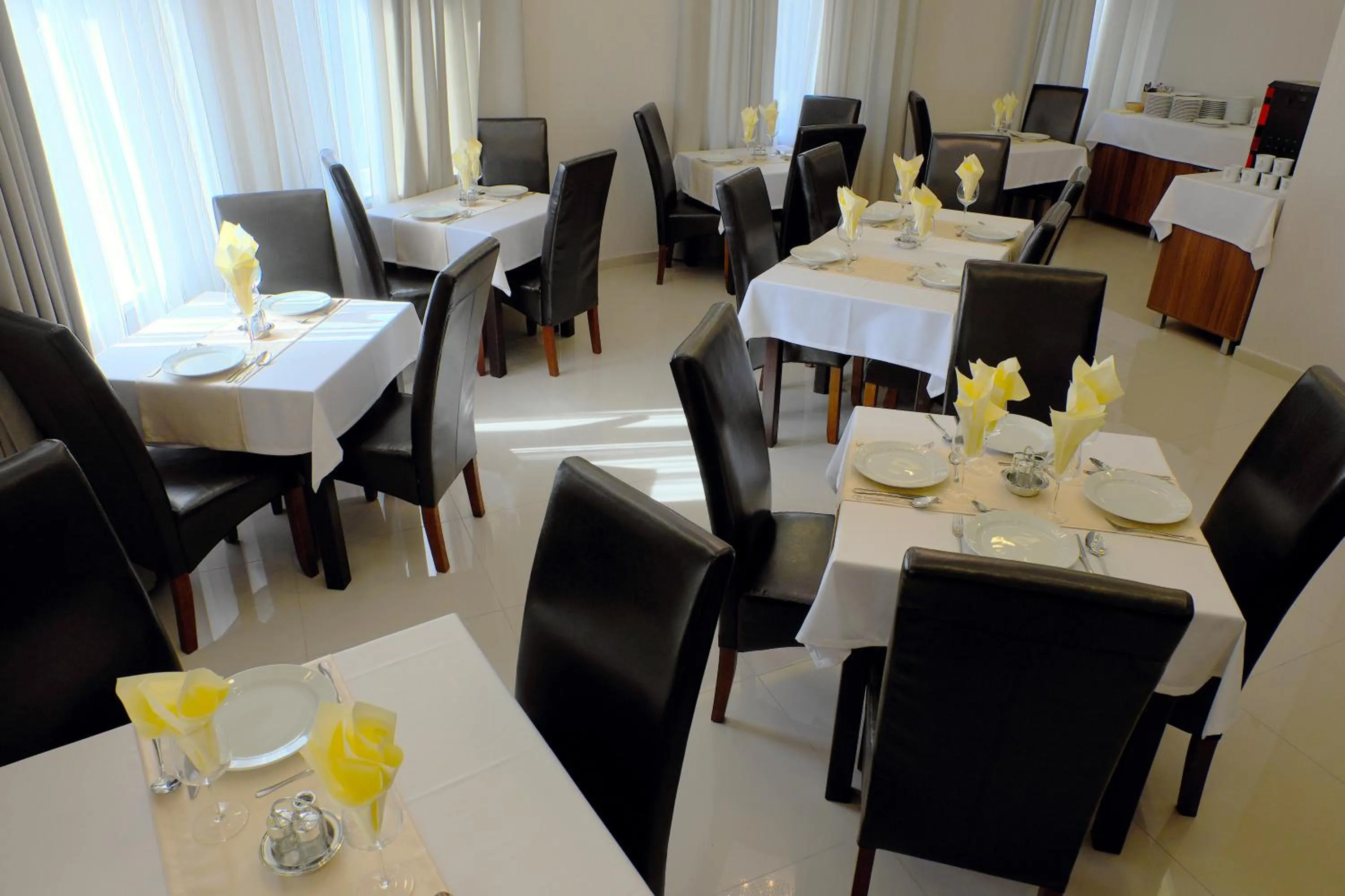 Restaurant/places to eat in Vácz Hotel