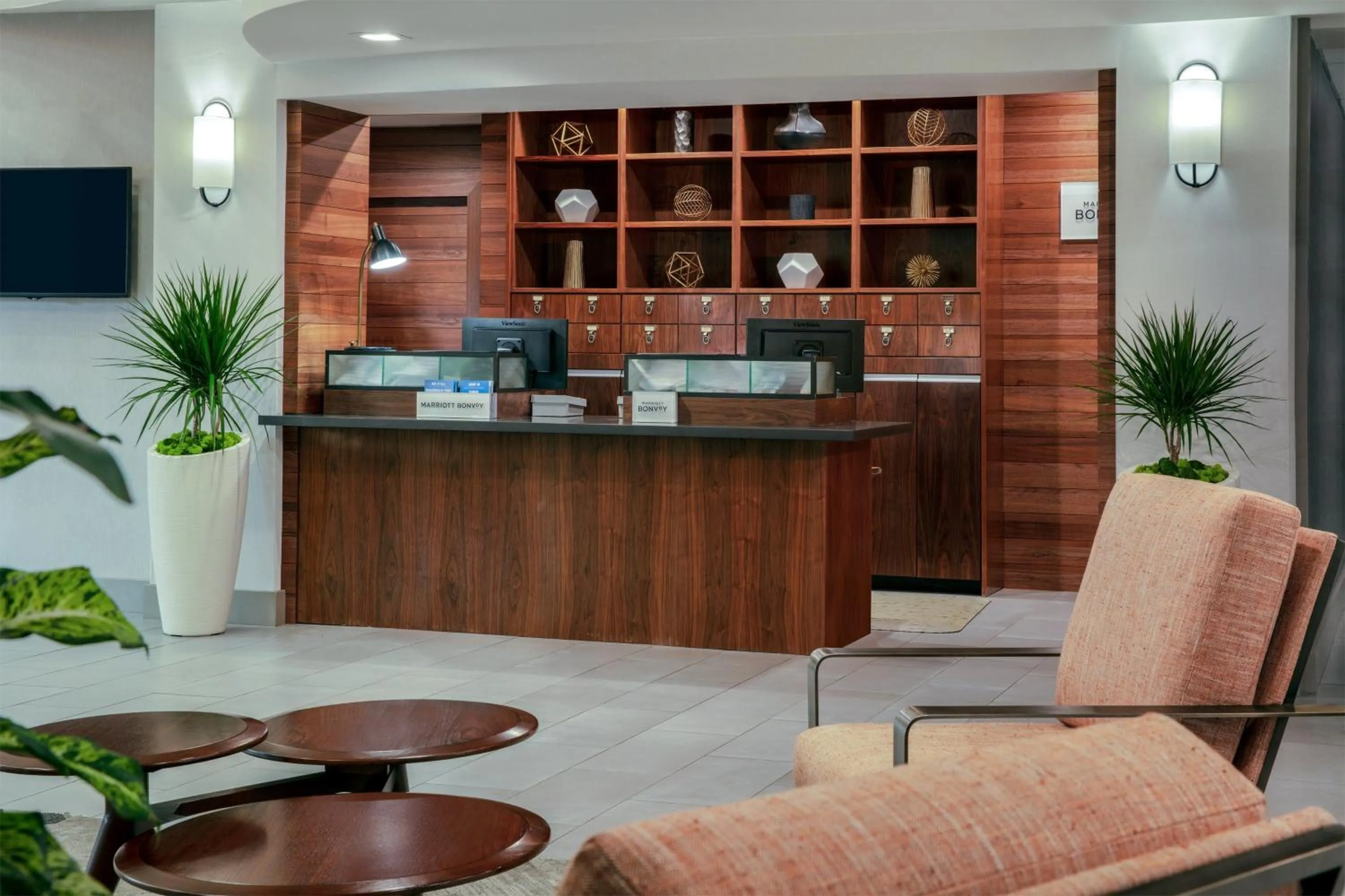 Lobby or reception in Four Points by Sheraton Fort Lauderdale Airport - Dania Beach