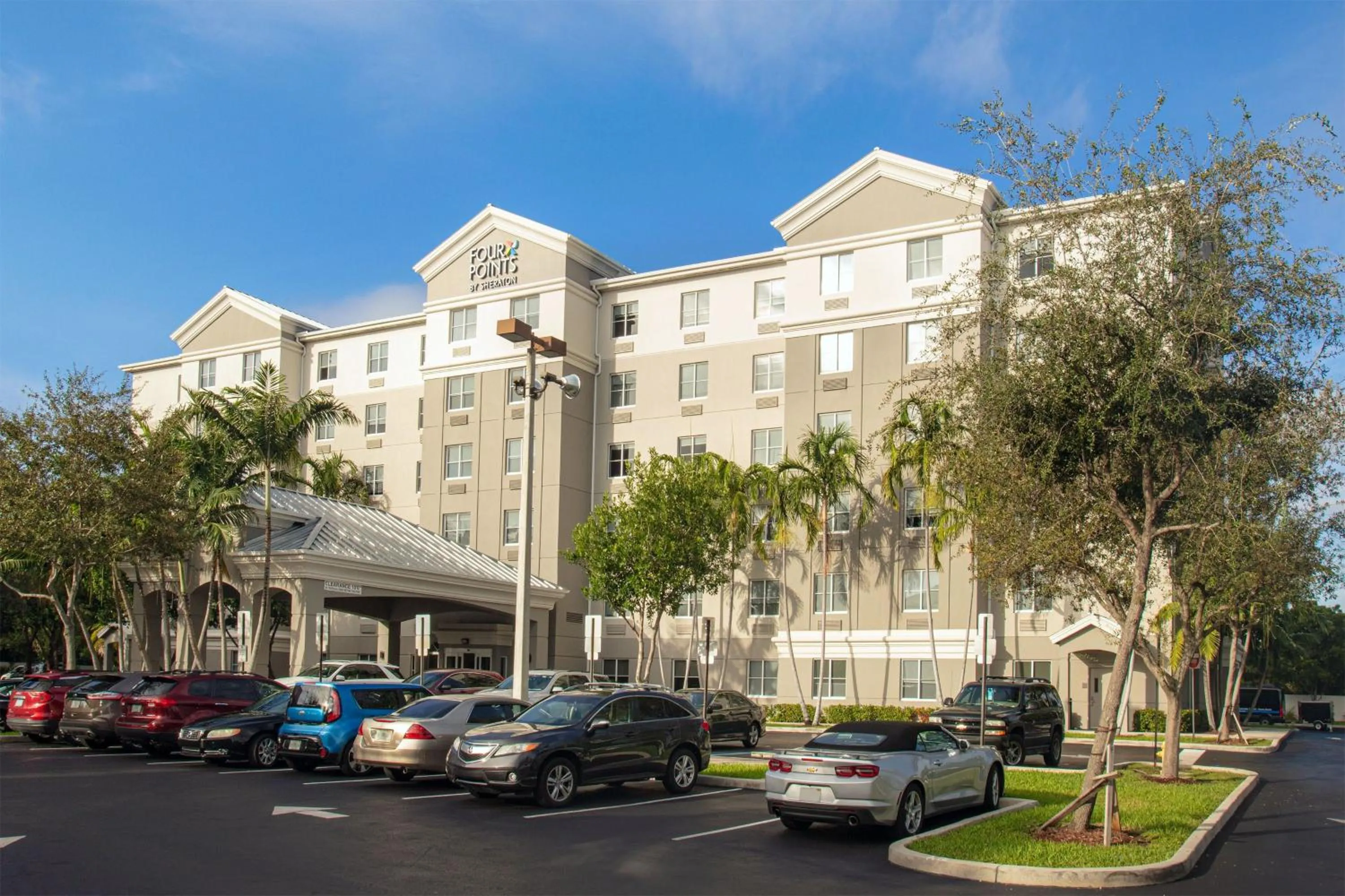 Property building in Four Points by Sheraton Fort Lauderdale Airport - Dania Beach