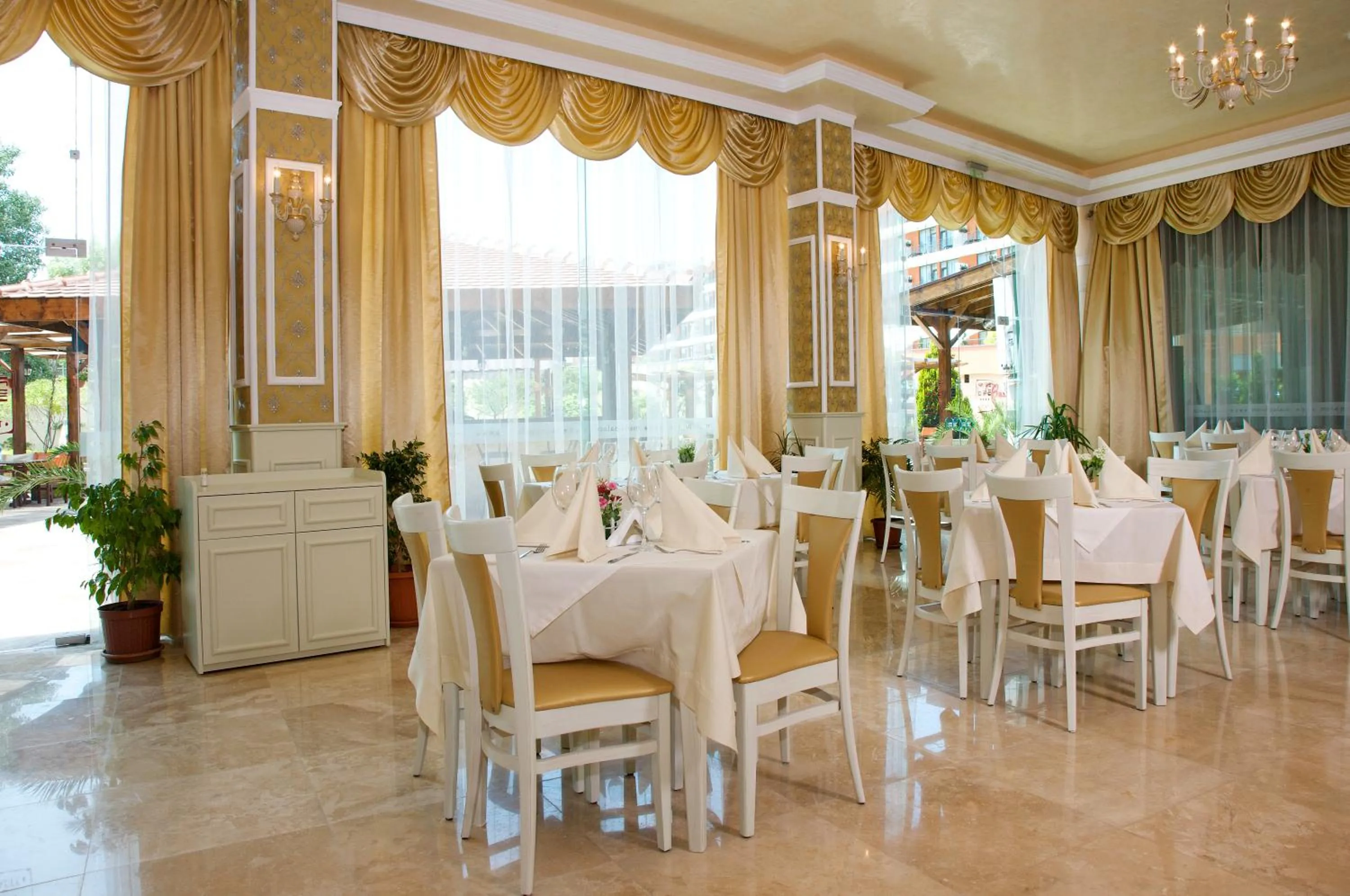 Restaurant/places to eat in Mena Palace Hotel - All Inclusive