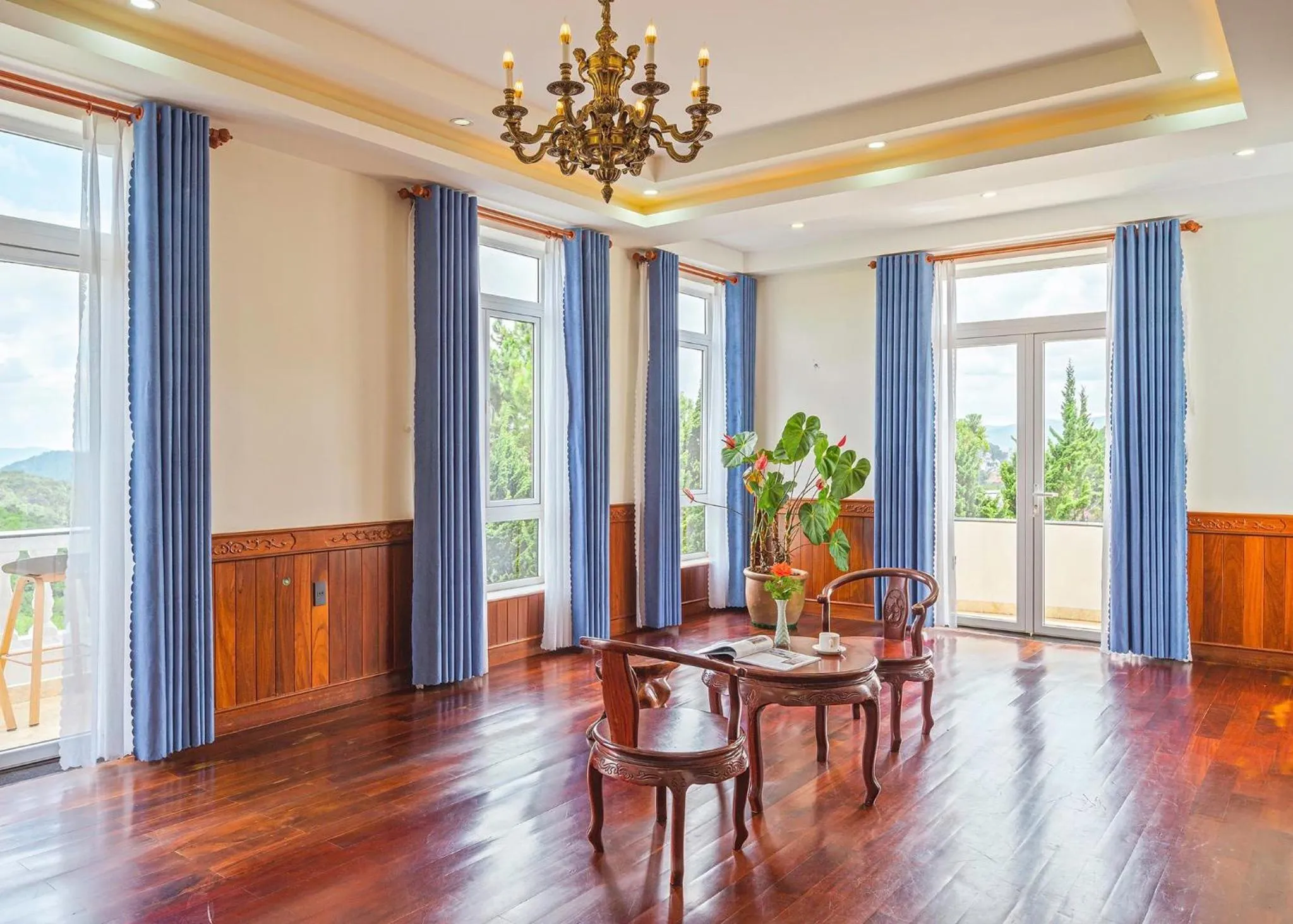 Living room in Dieu Thong Hotel