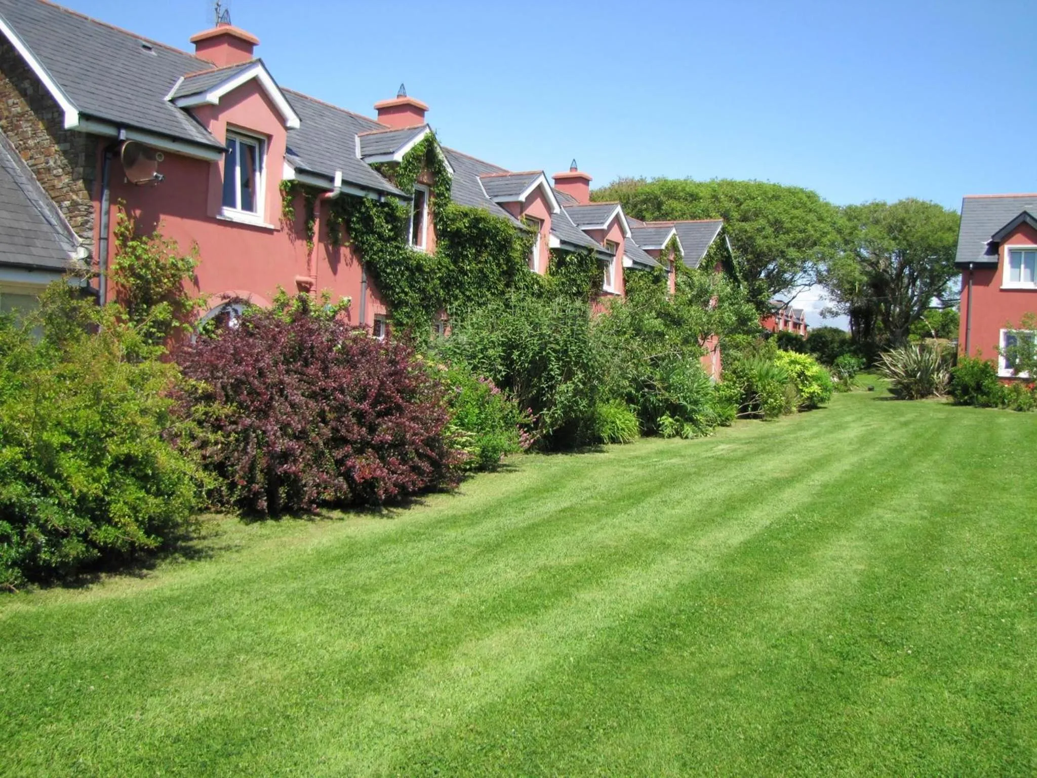 Property building in Rolfs Country House