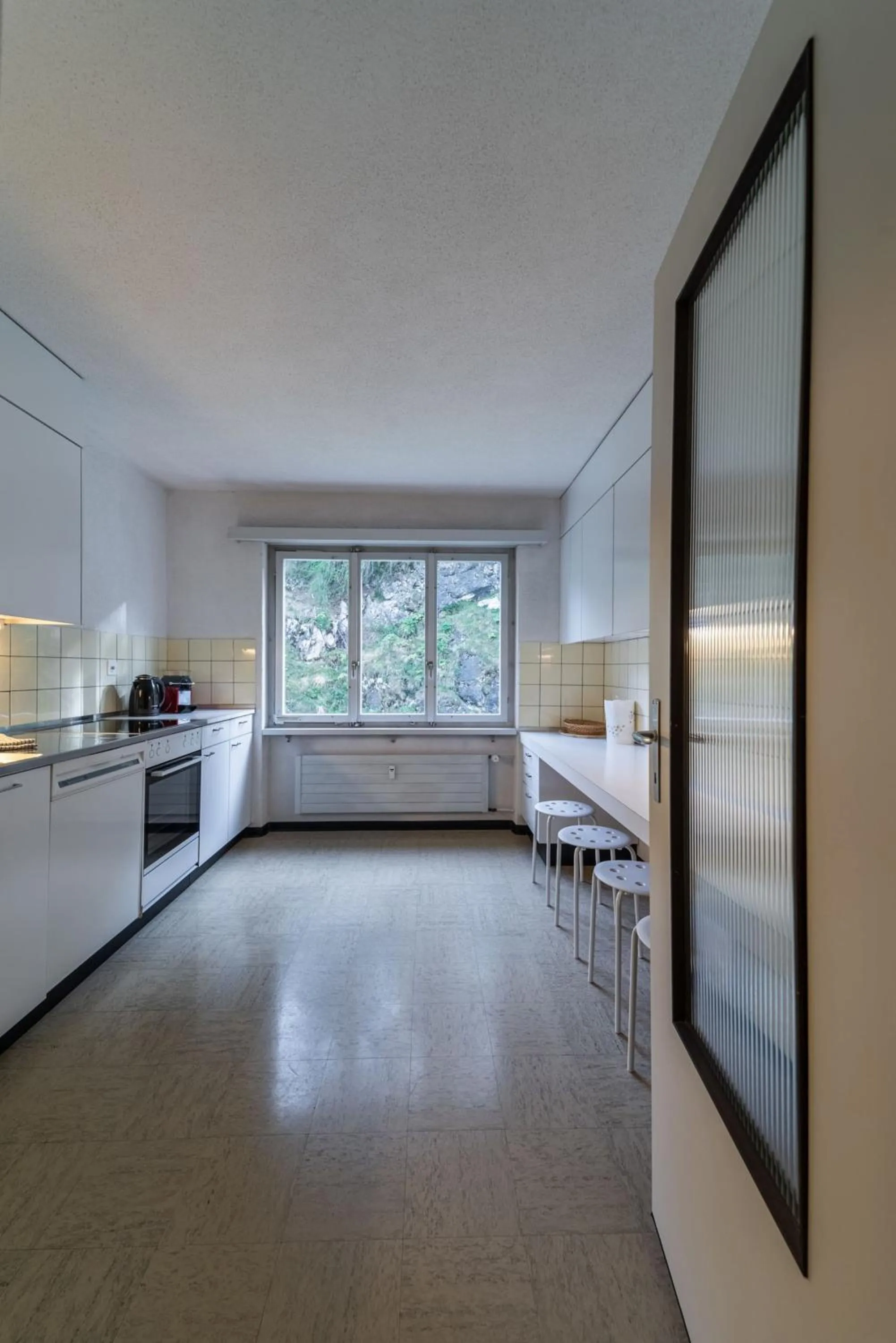 Kitchen or kitchenette in Chesa Muot Marias - Sils