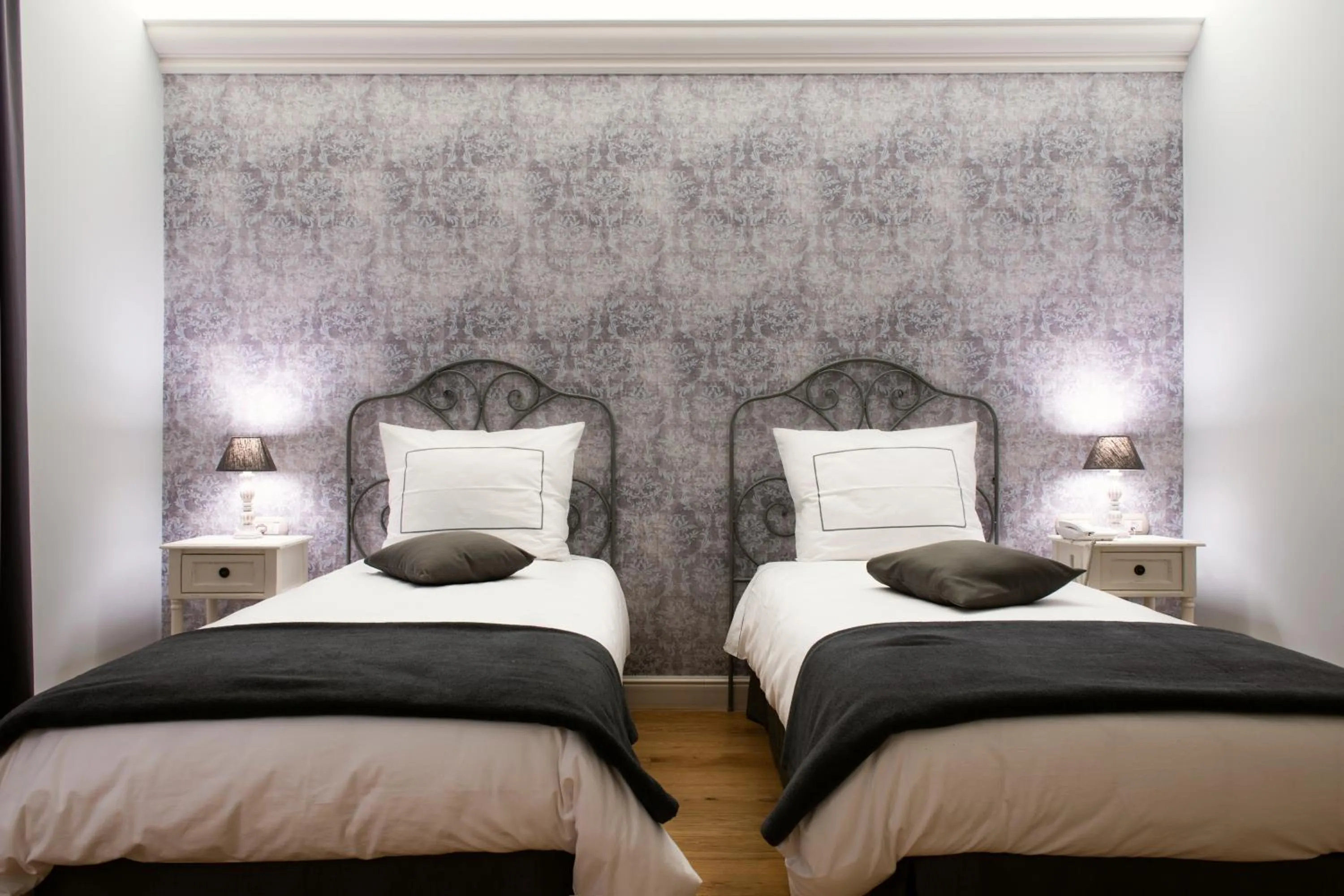 Bedroom, Bed in Maralè