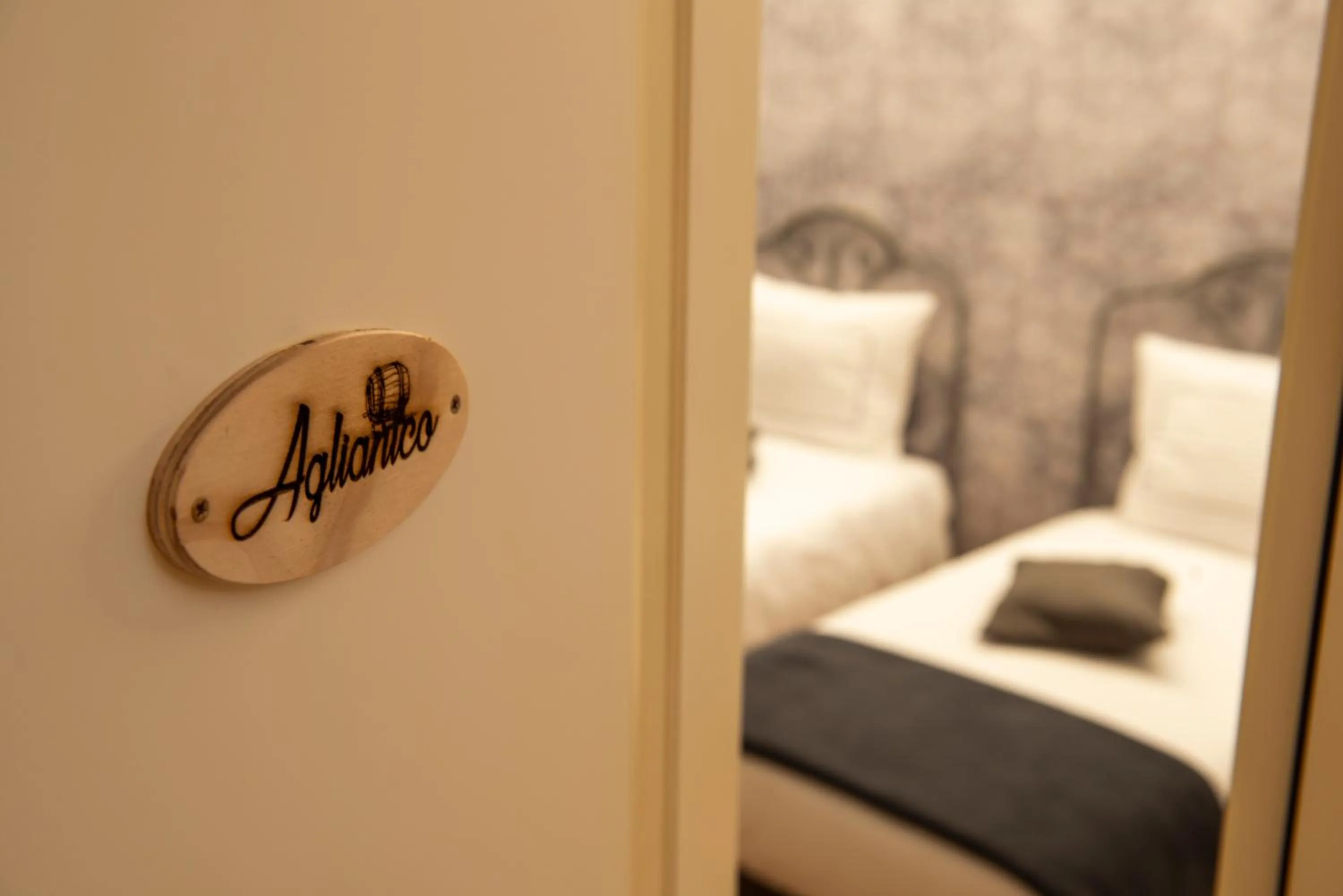 Decorative detail, Bed in Maralè