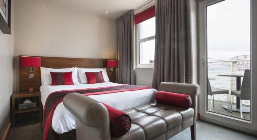 Balcony/Terrace, Bed in Orocco Pier