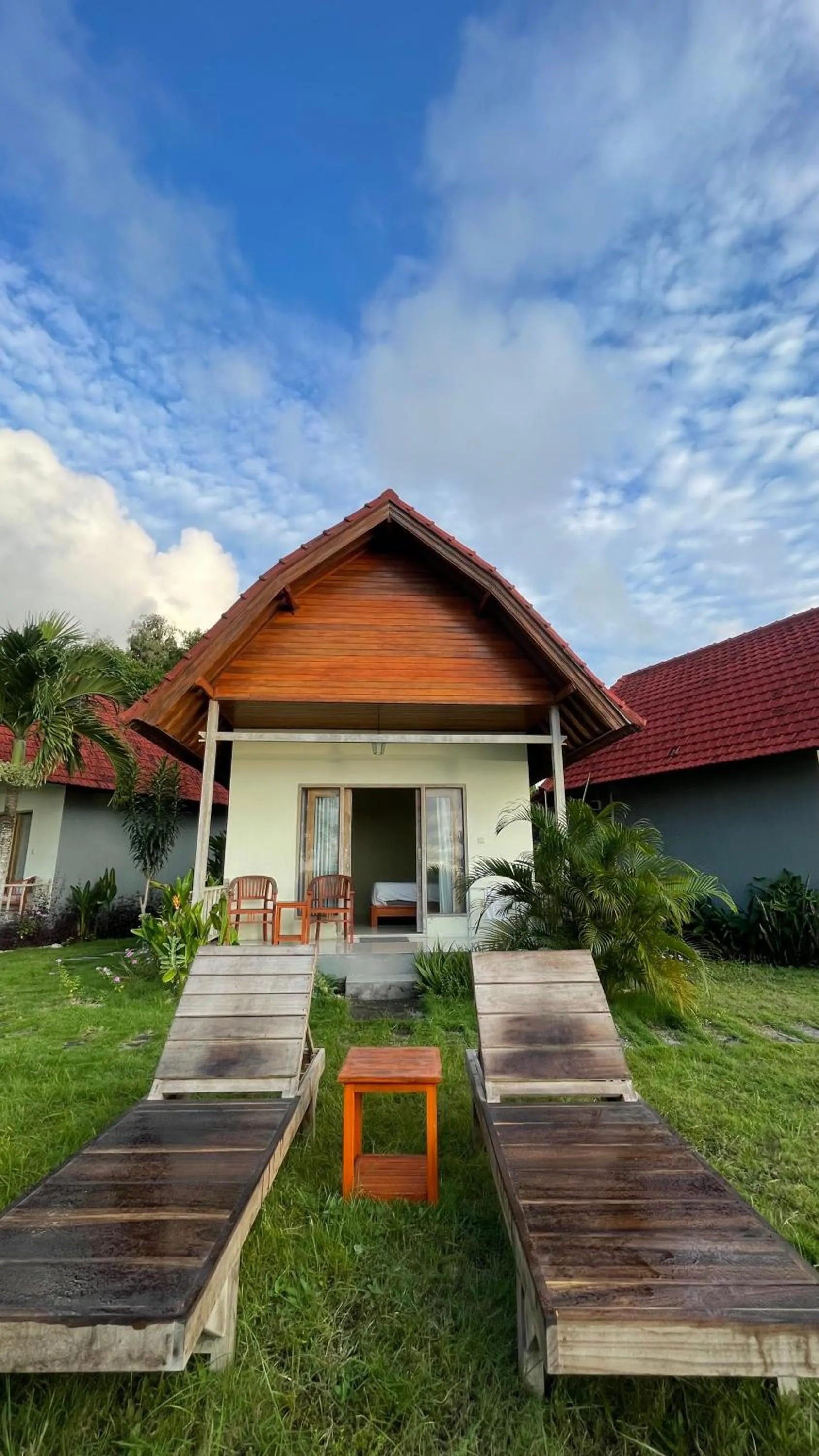 Garden in MESARI Cottage