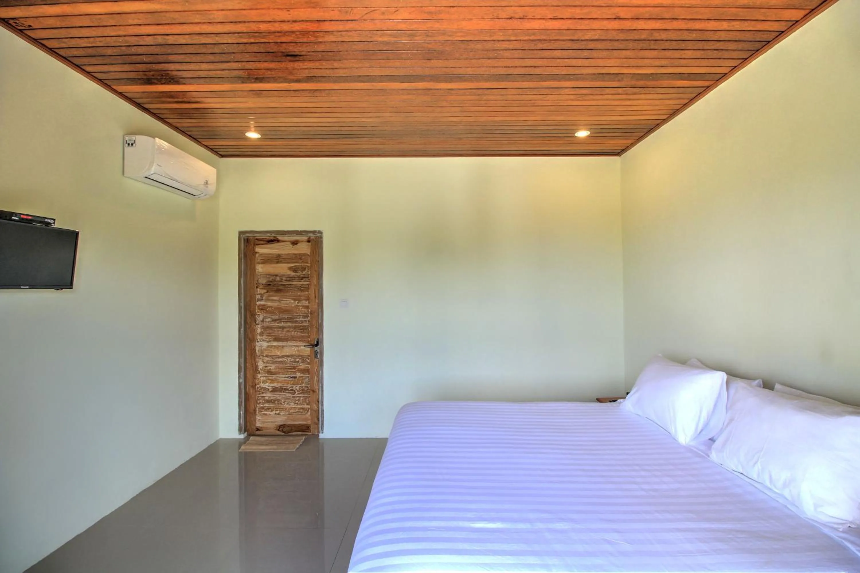 Bed in MESARI Cottage