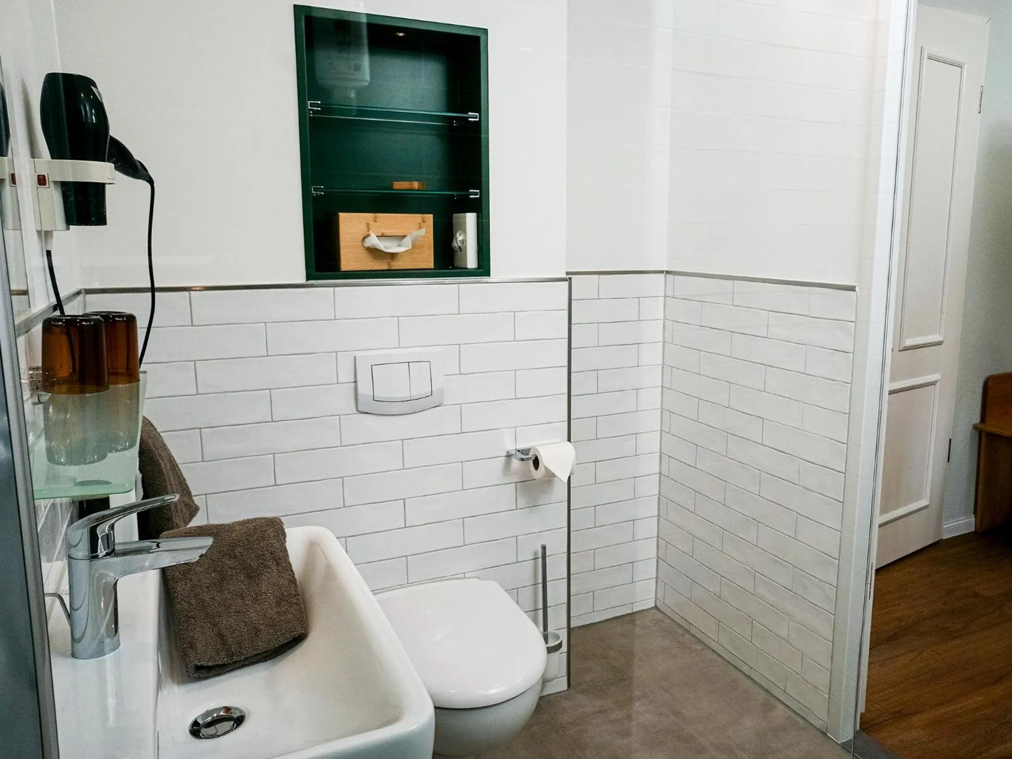 Bathroom in Hotel Alter Kreisbahnhof