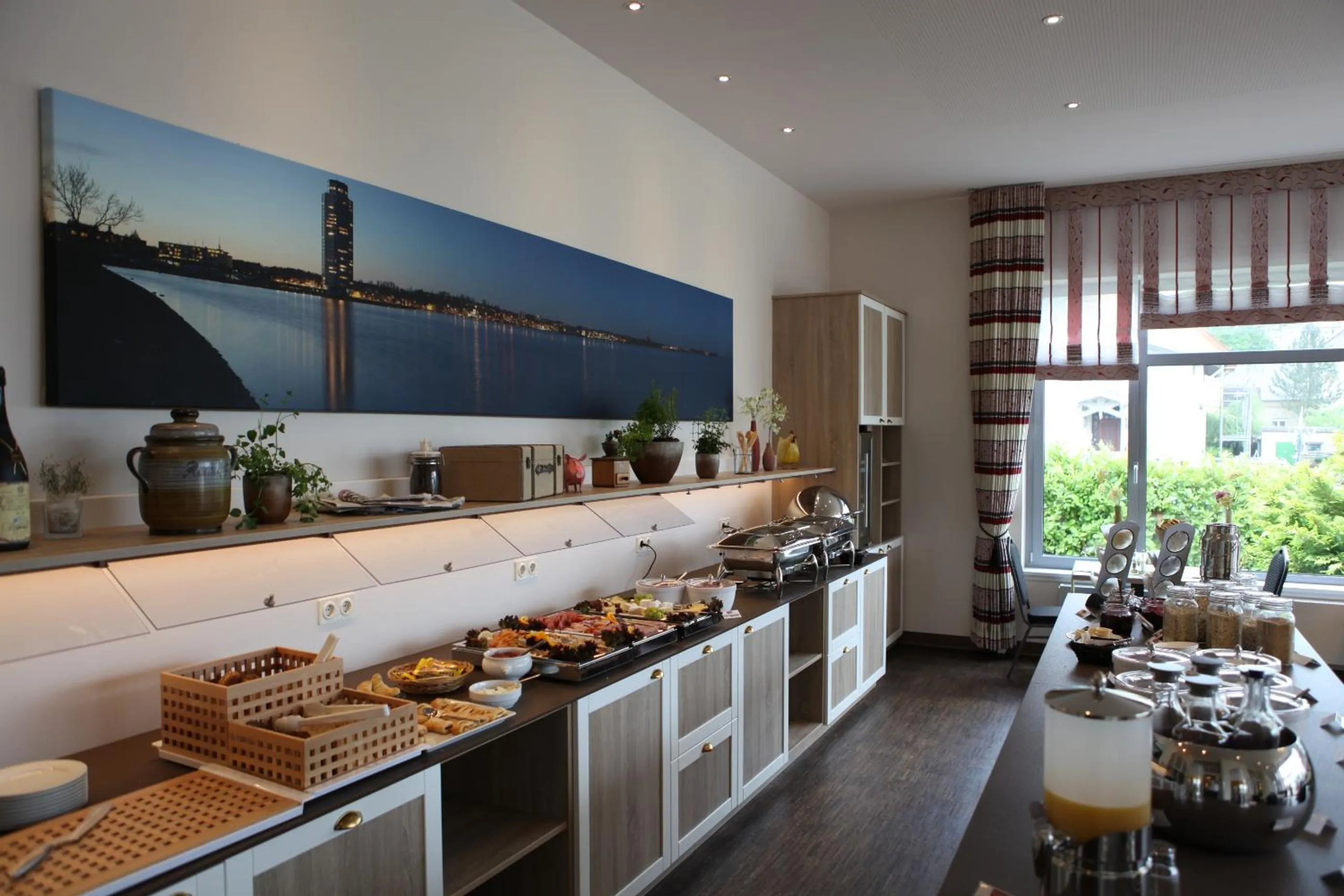 Buffet breakfast in Hotel Alter Kreisbahnhof