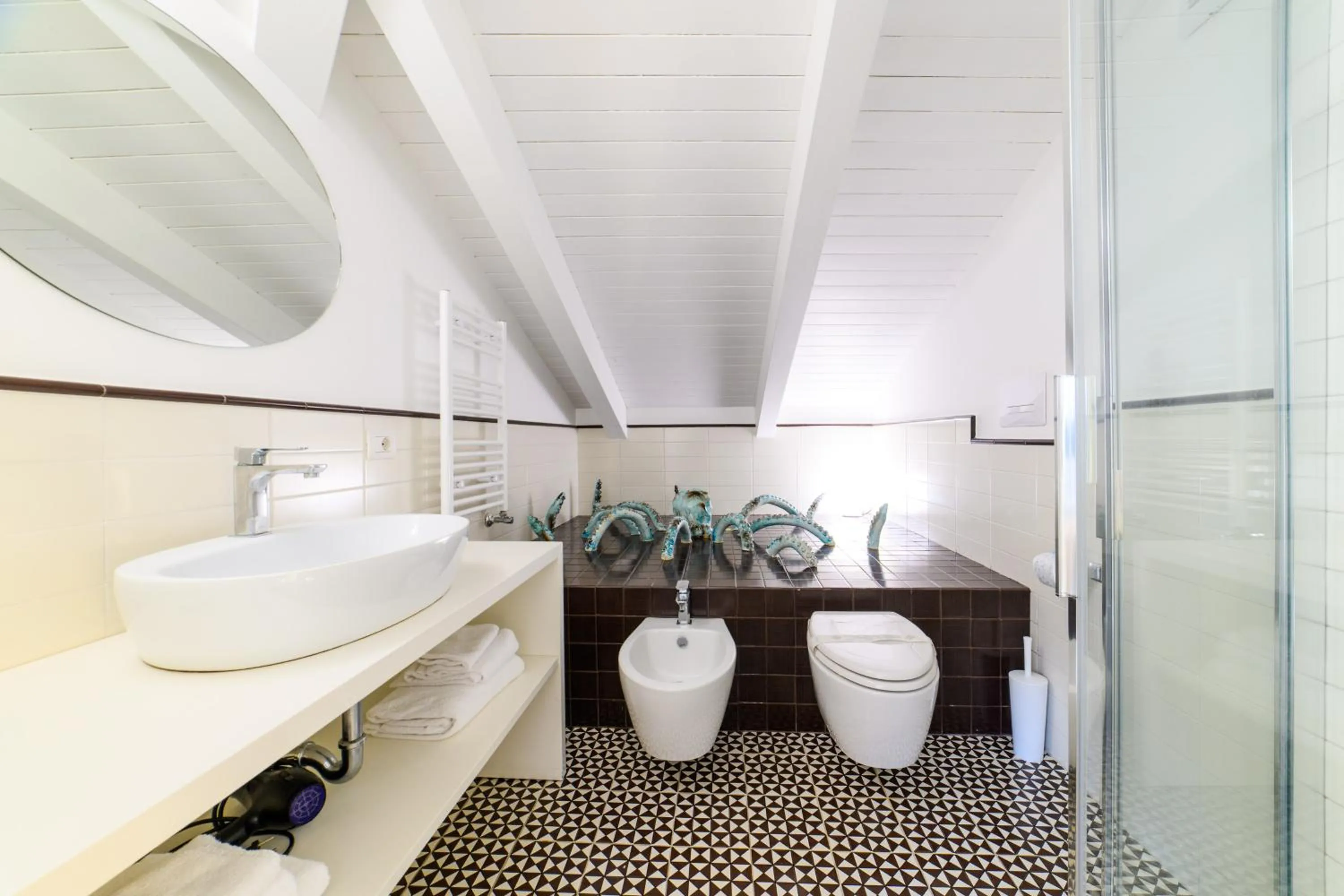 Shower in Zia Pupetta Suites