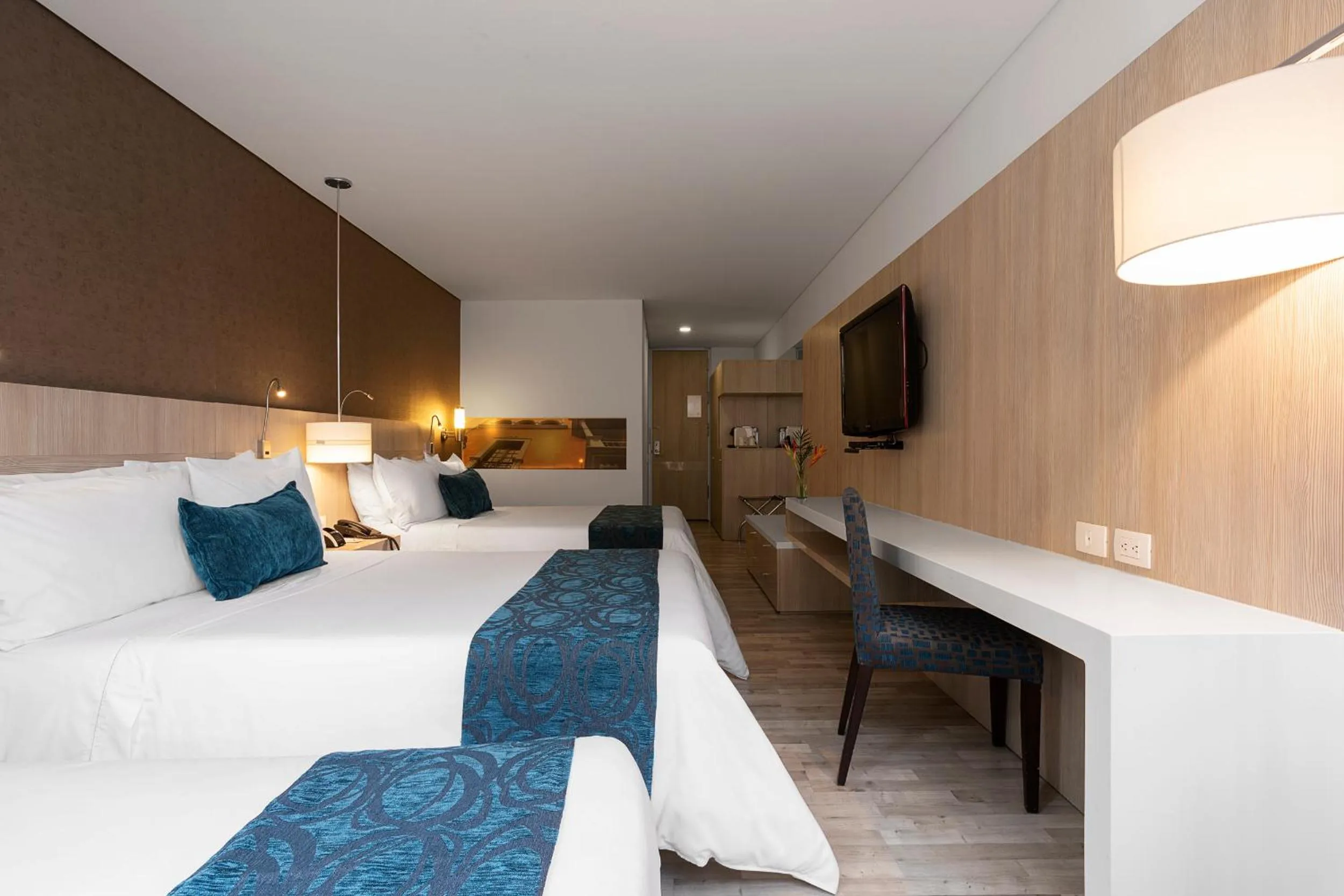 Photo of the whole room, Bed in Hotel bh Bicentenario