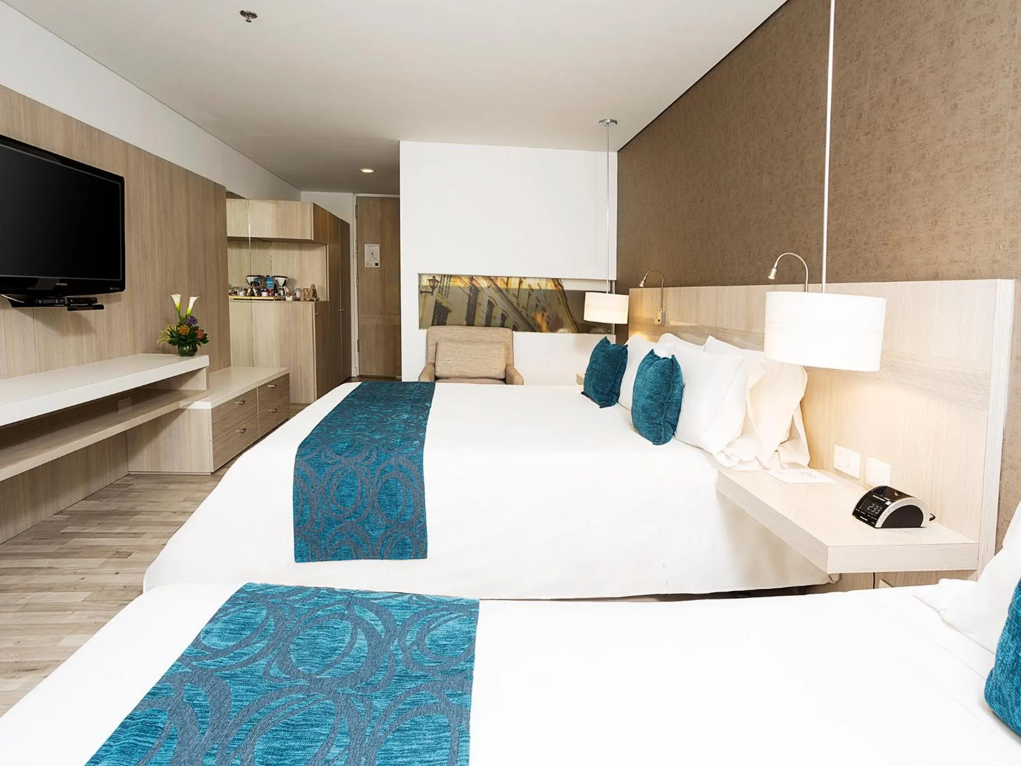 Bedroom, Bed in Hotel bh Bicentenario