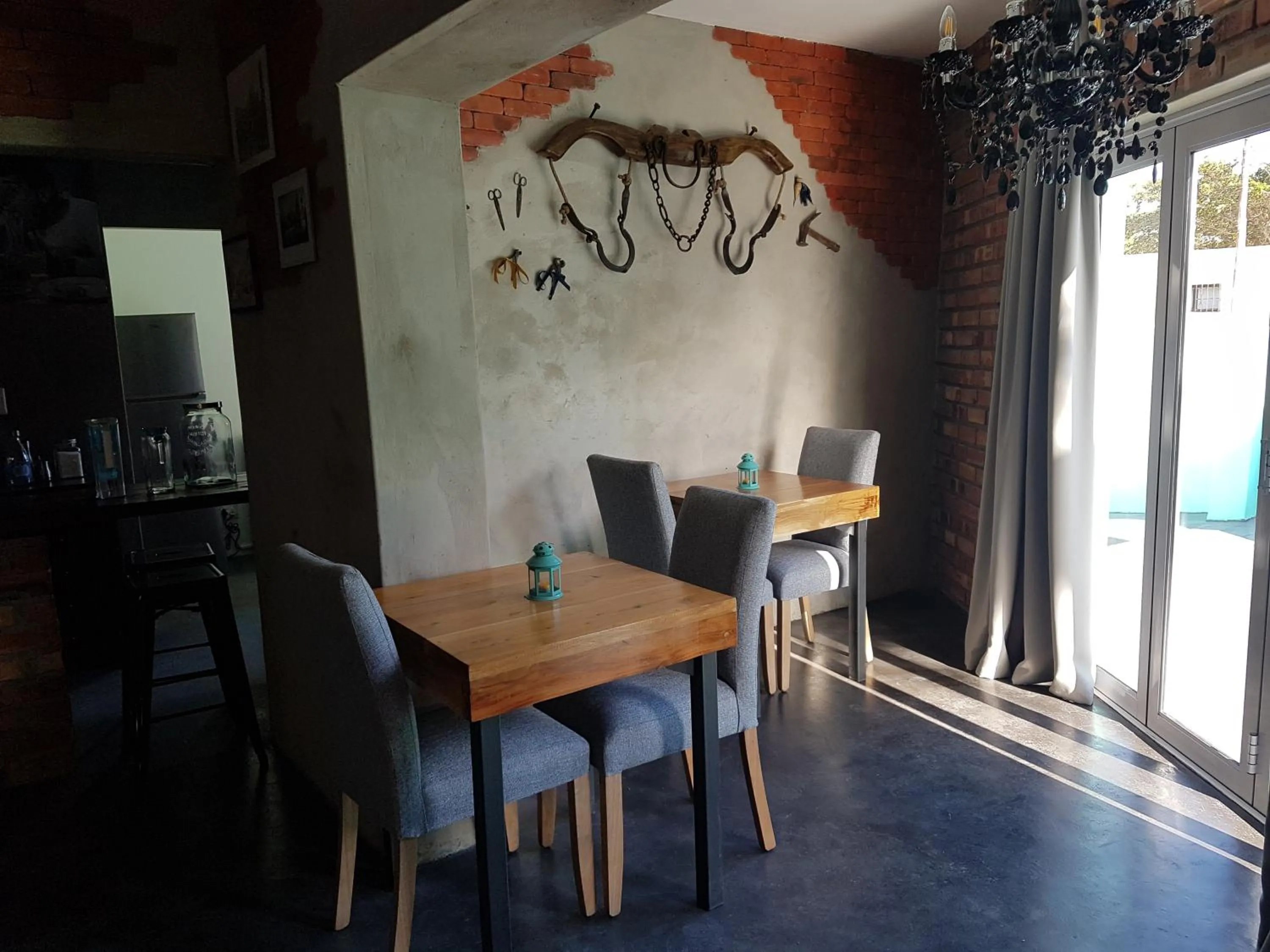 Communal lounge/ TV room in The Mountains