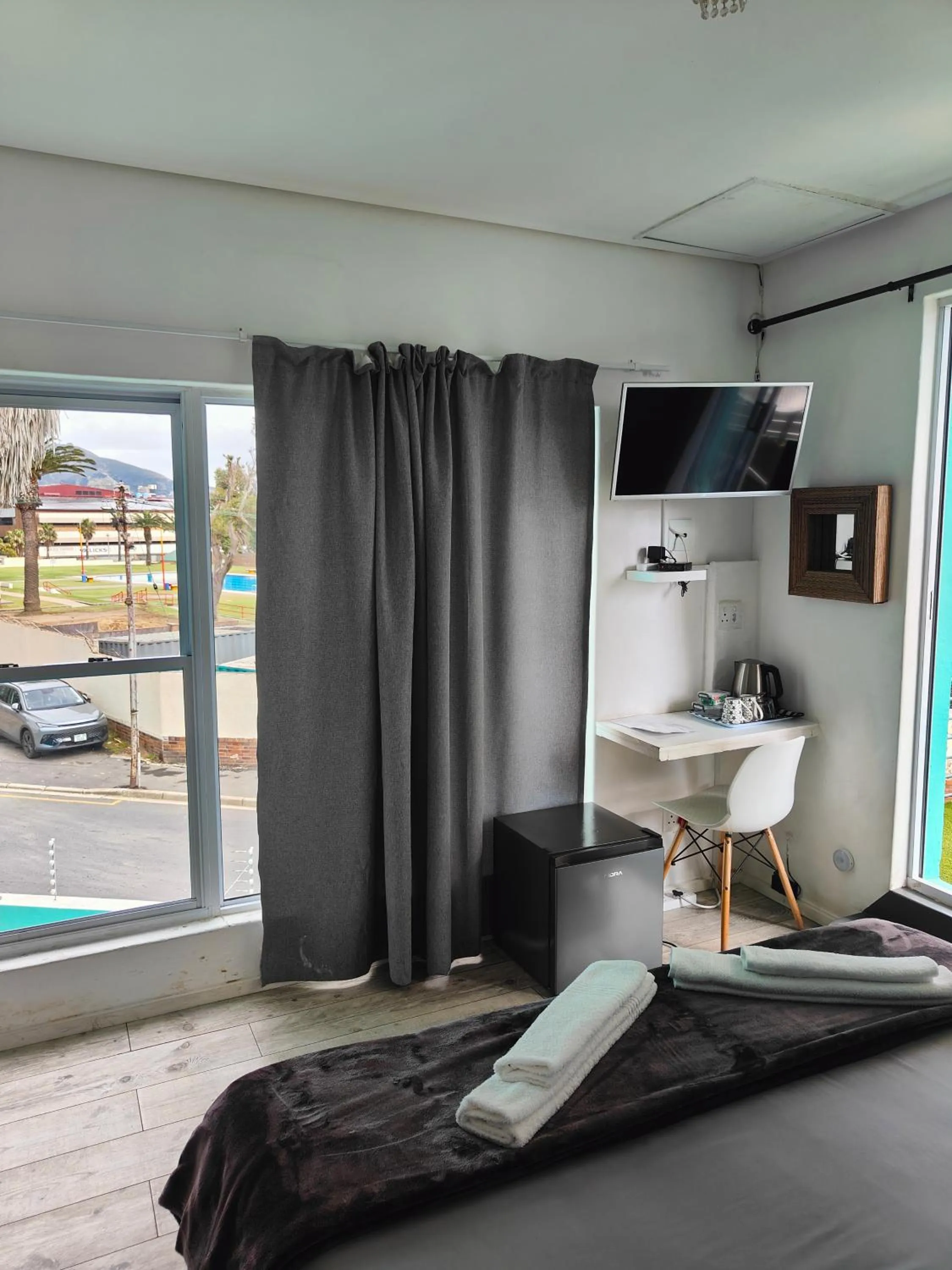 Bedroom, Bed in The Mountains