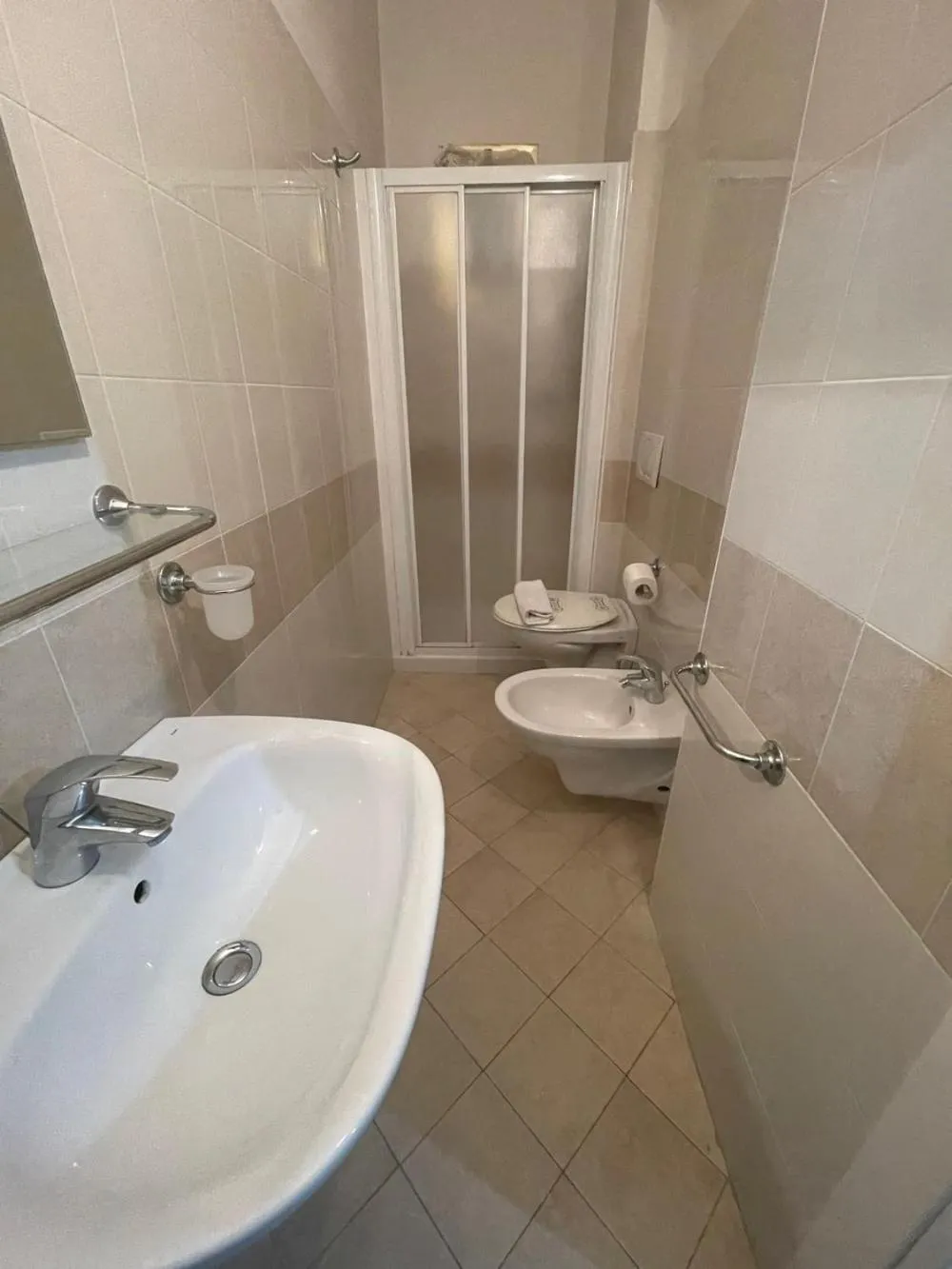 Bathroom in Hotel Vienna Rivazzurra