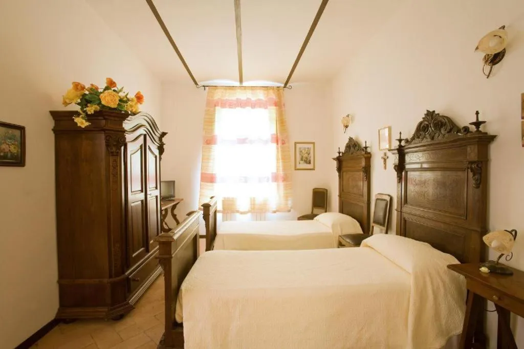 Bed in Villa Gioia Civita