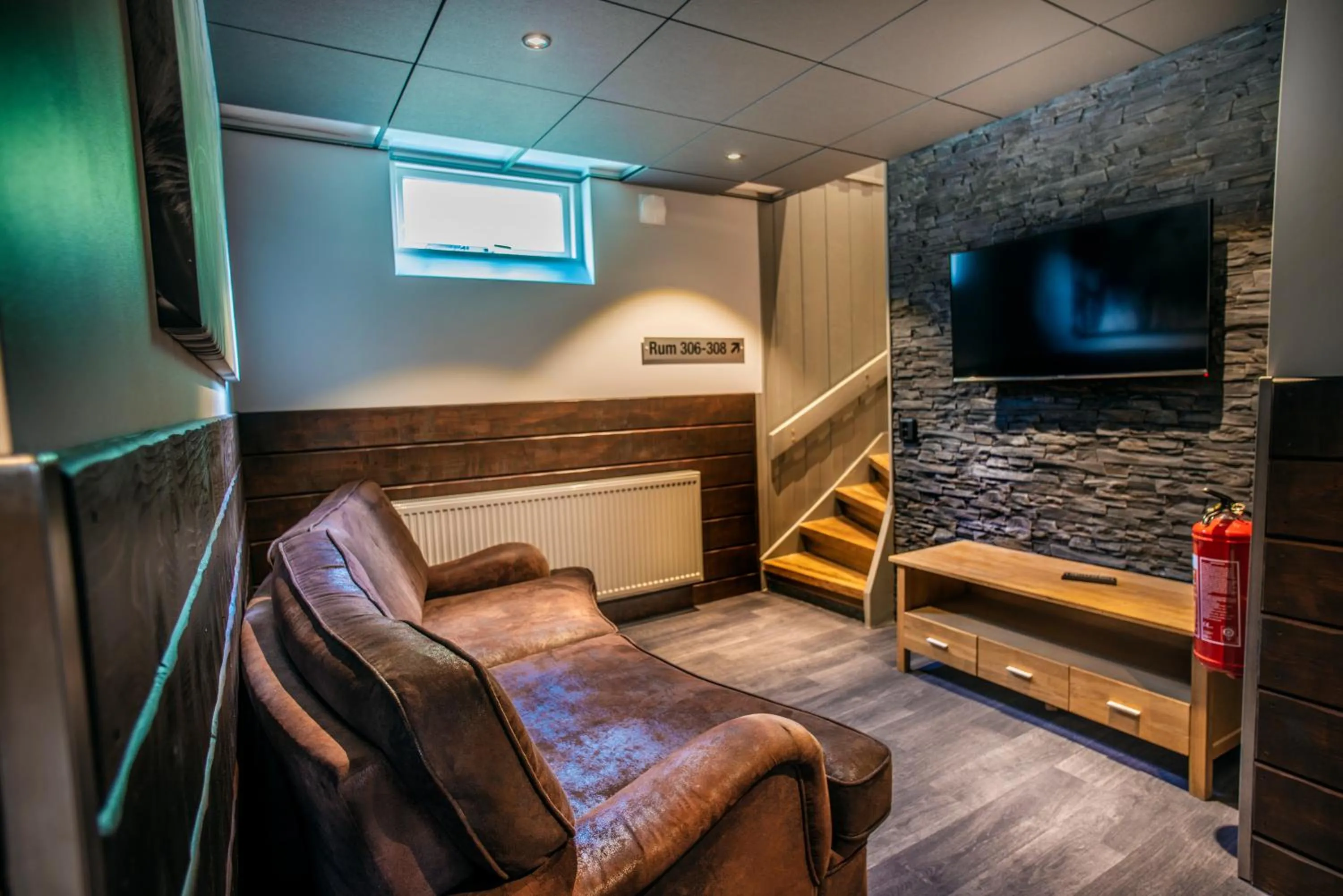 Property building in Eriks Villa