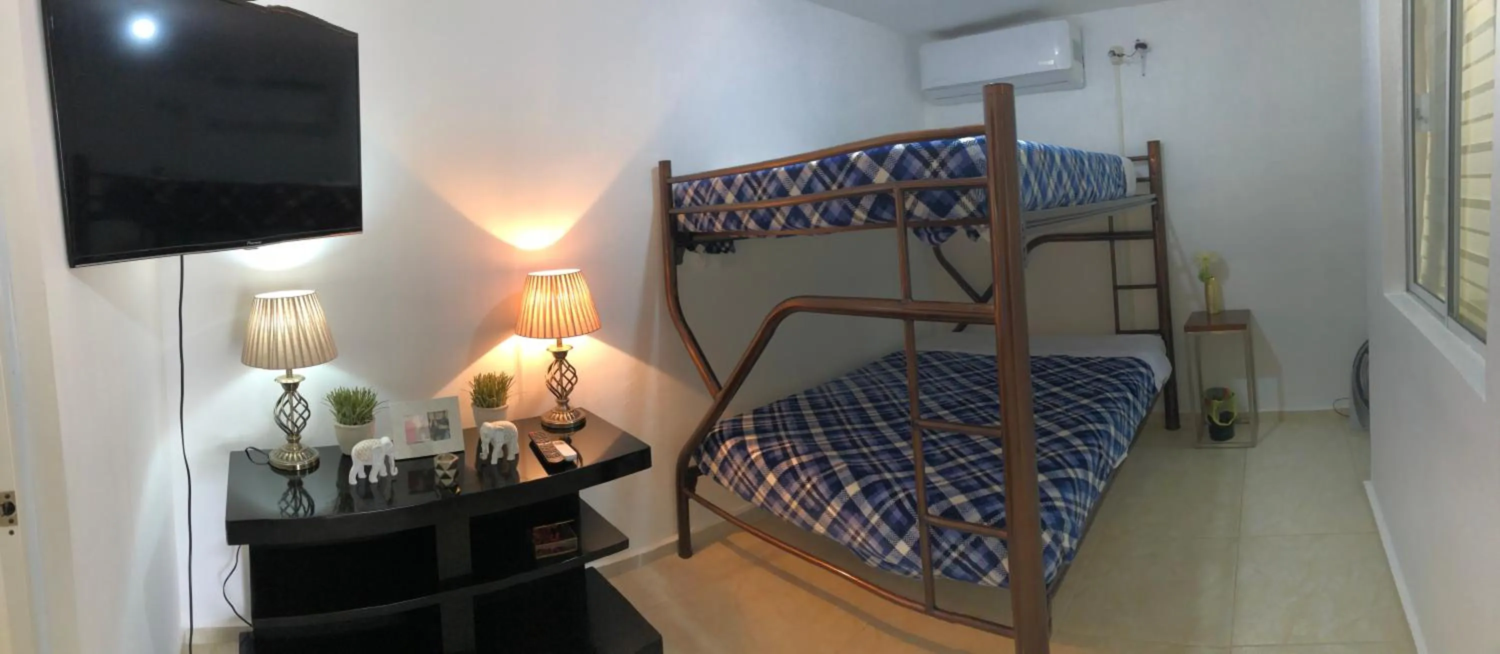 Bed in Suites Apodaca