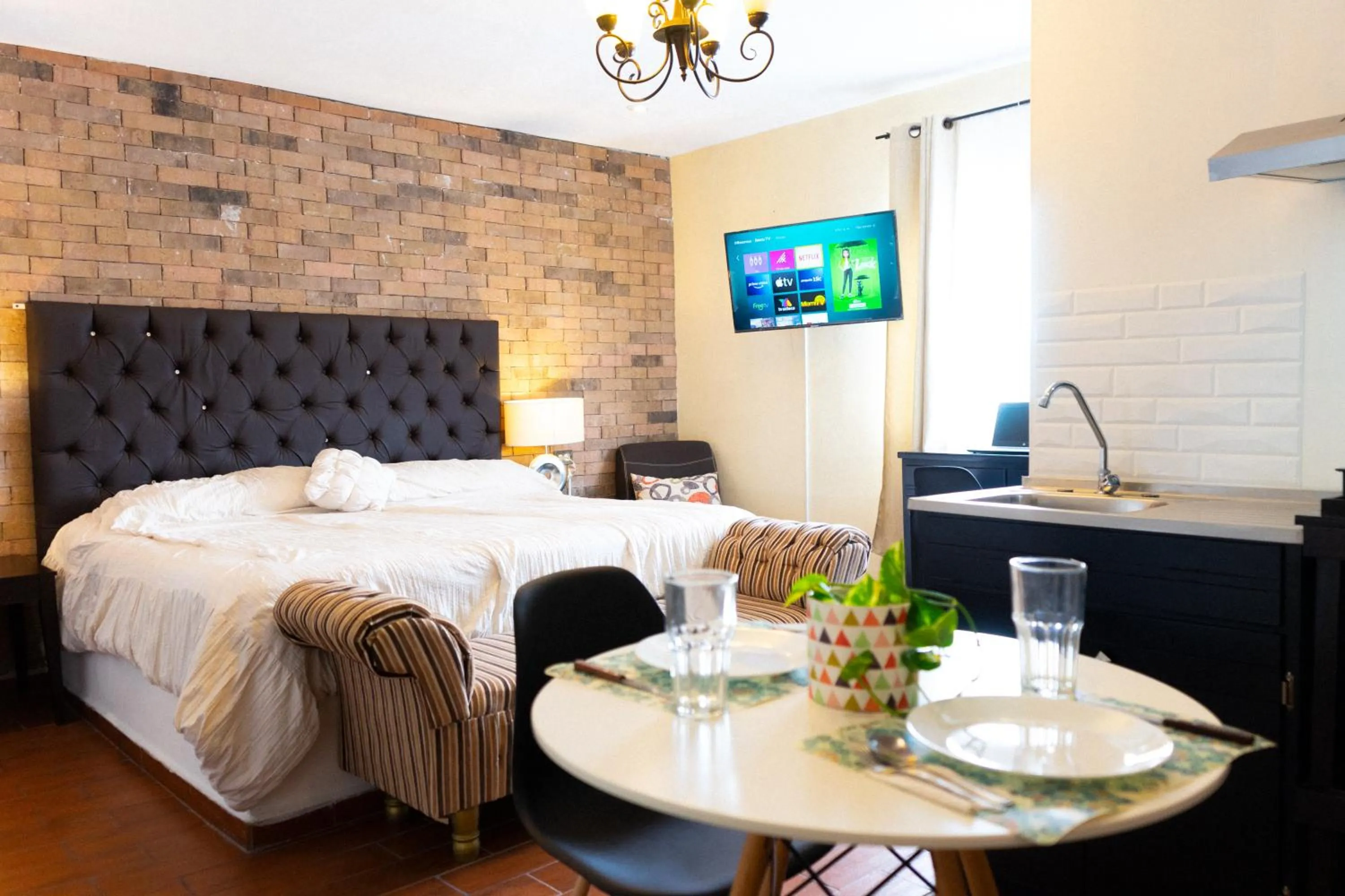 Bed in Suites Apodaca