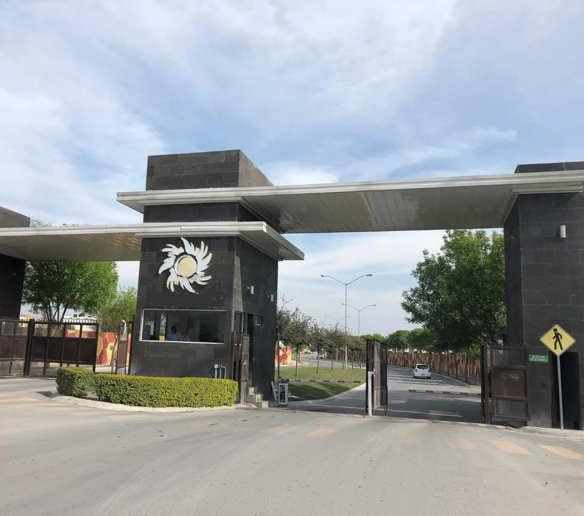 Property building in Suites Apodaca