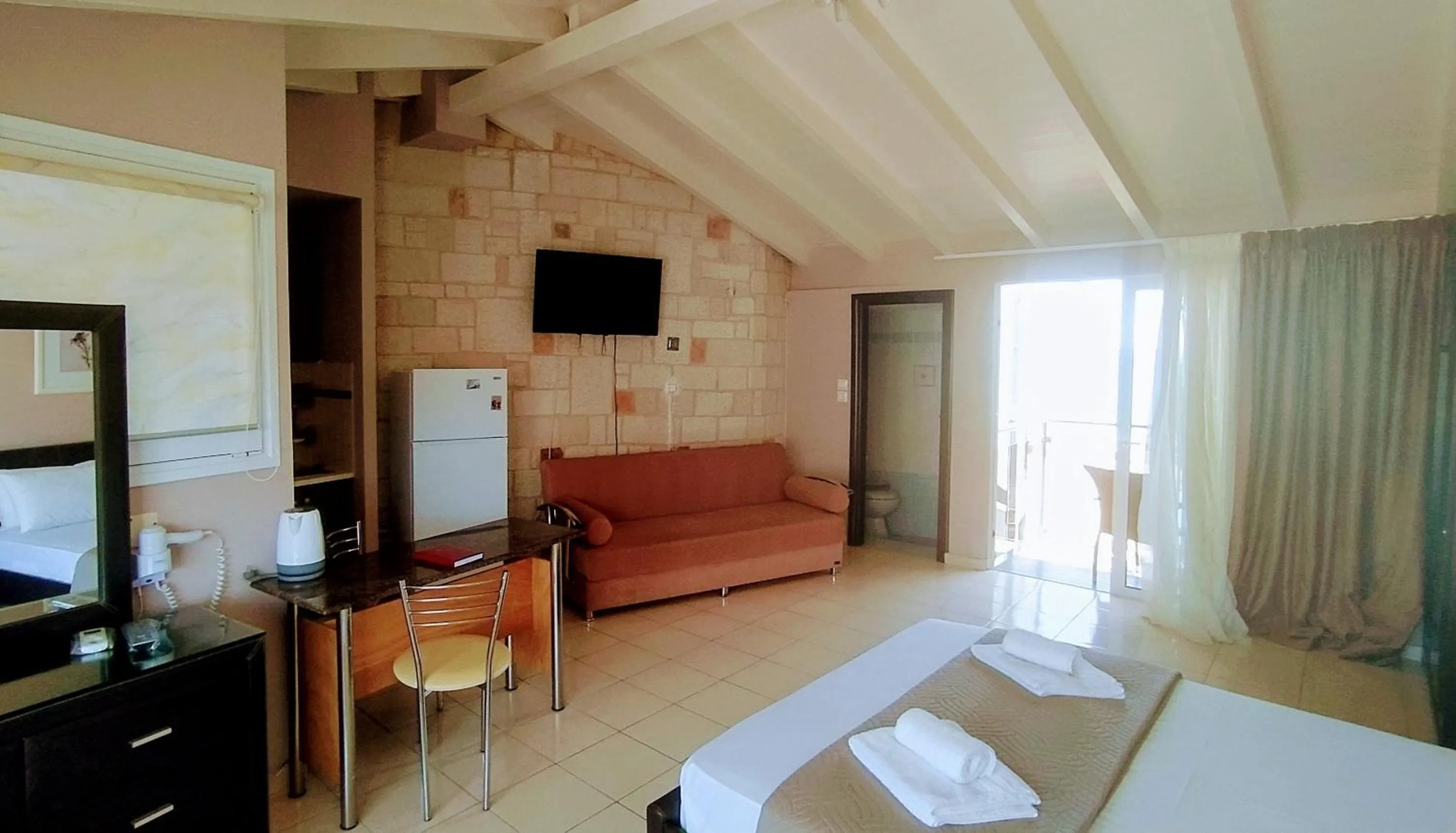 Shower in Girogiali beach hotel - Adults only