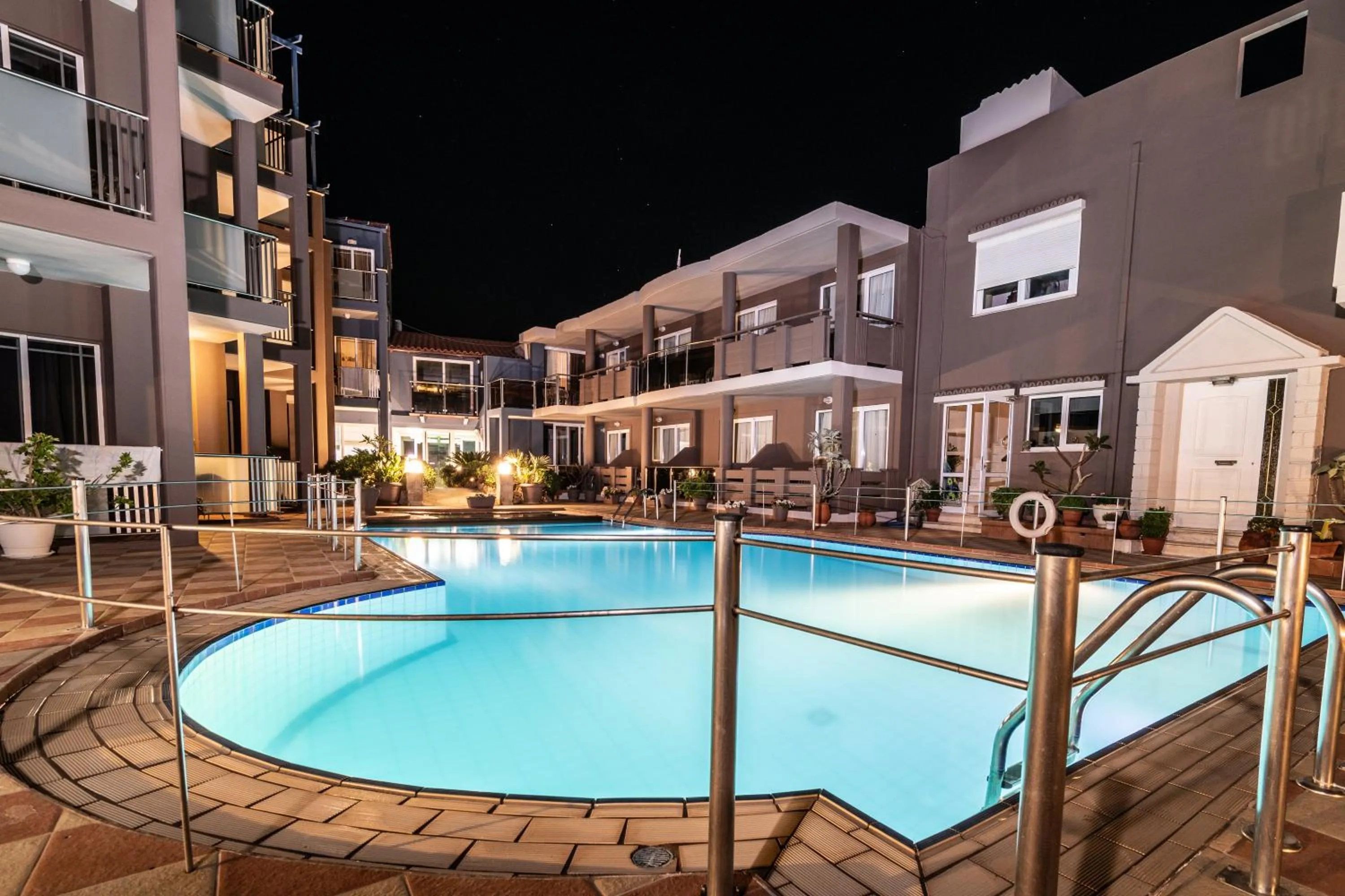 Girogiali beach hotel - Adults only