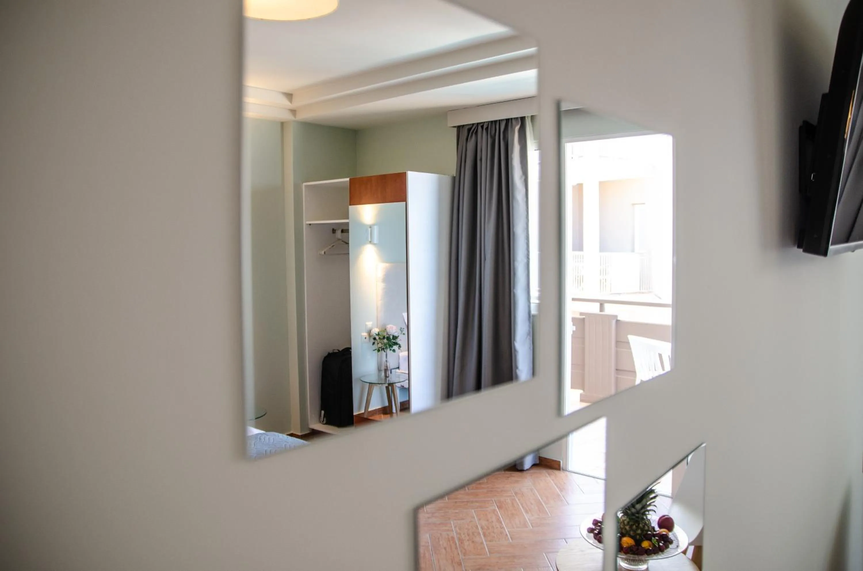 TV and multimedia in Girogiali beach hotel - Adults only