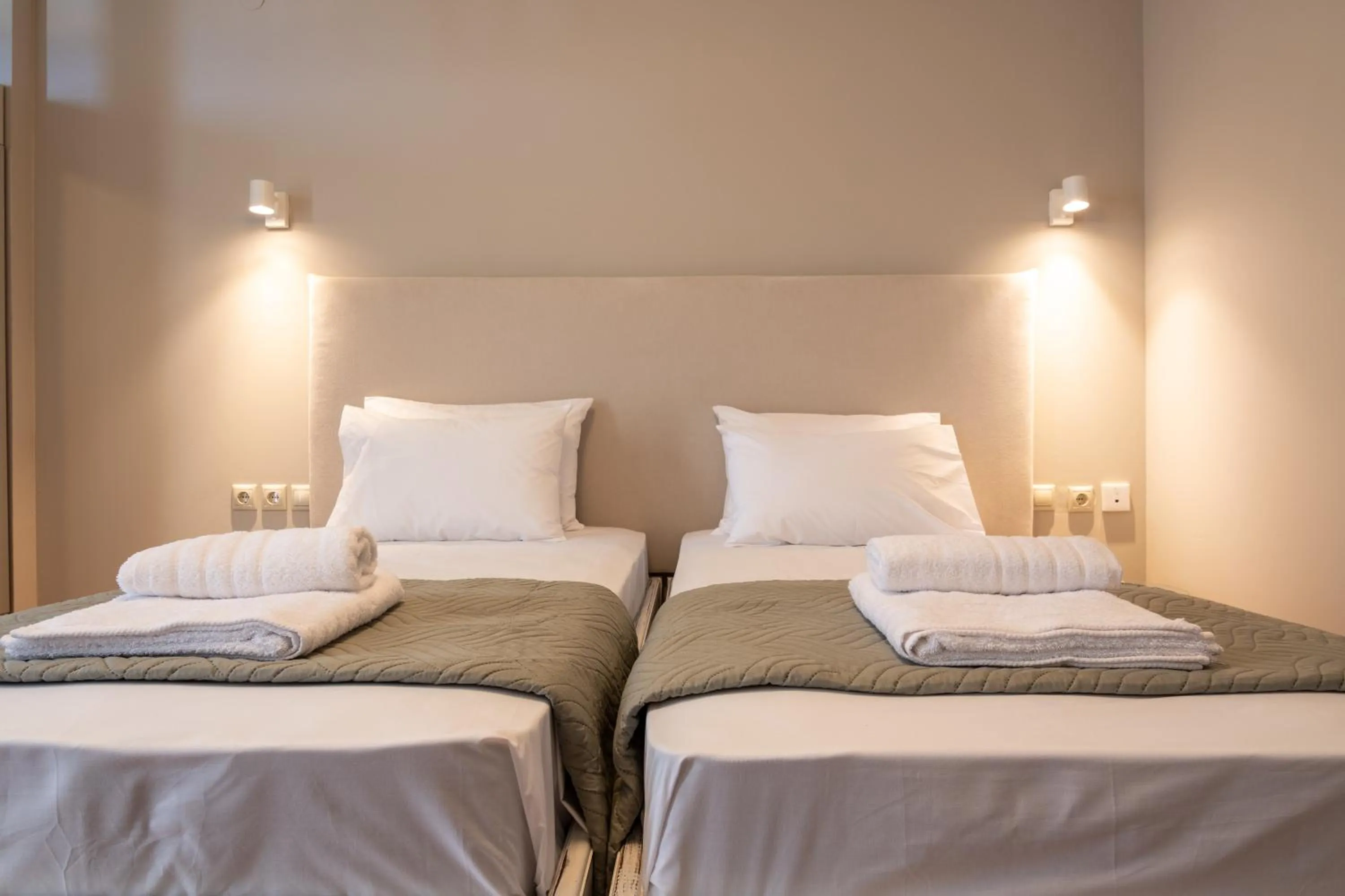 Bed in Girogiali beach hotel - Adults only