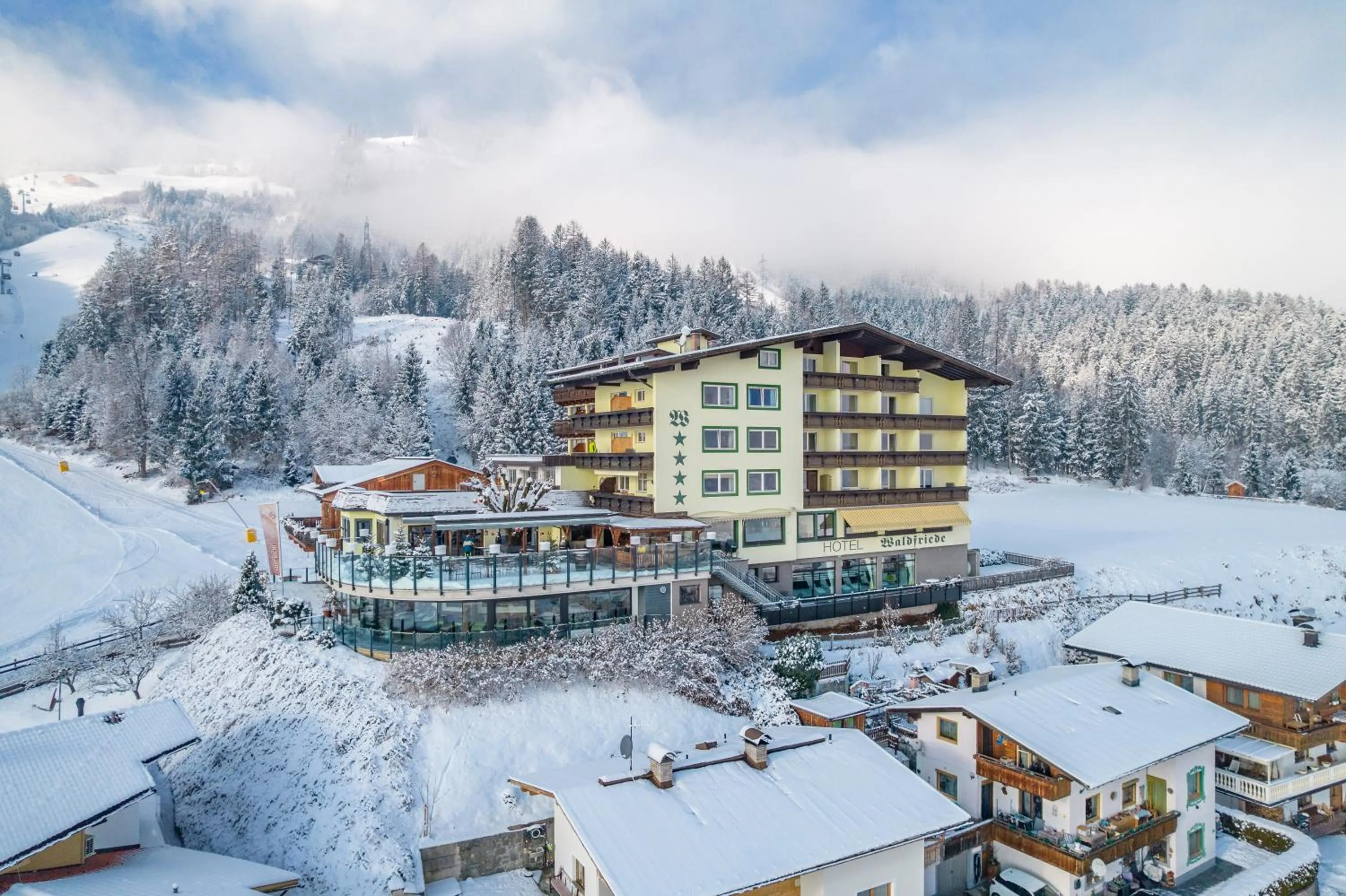 Property building in Hotel Waldfriede - Der Logenplatz im Zillertal