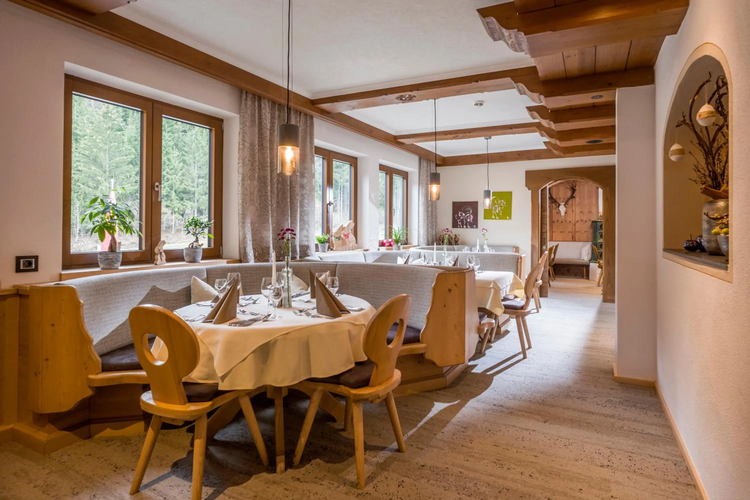 Restaurant/places to eat in Hotel Waldfriede - Der Logenplatz im Zillertal