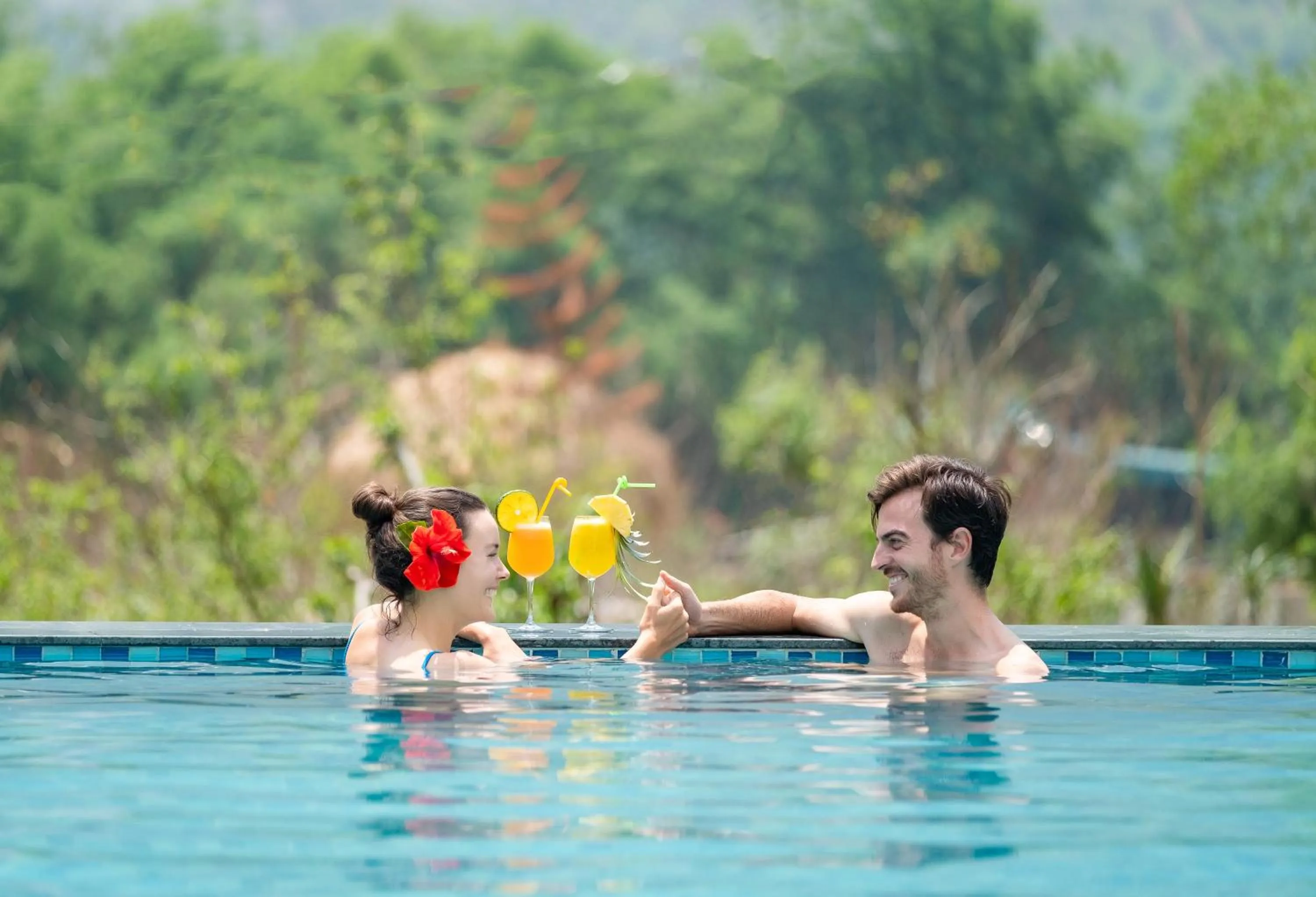 Swimming pool in Mai Chau Mountain View Resort