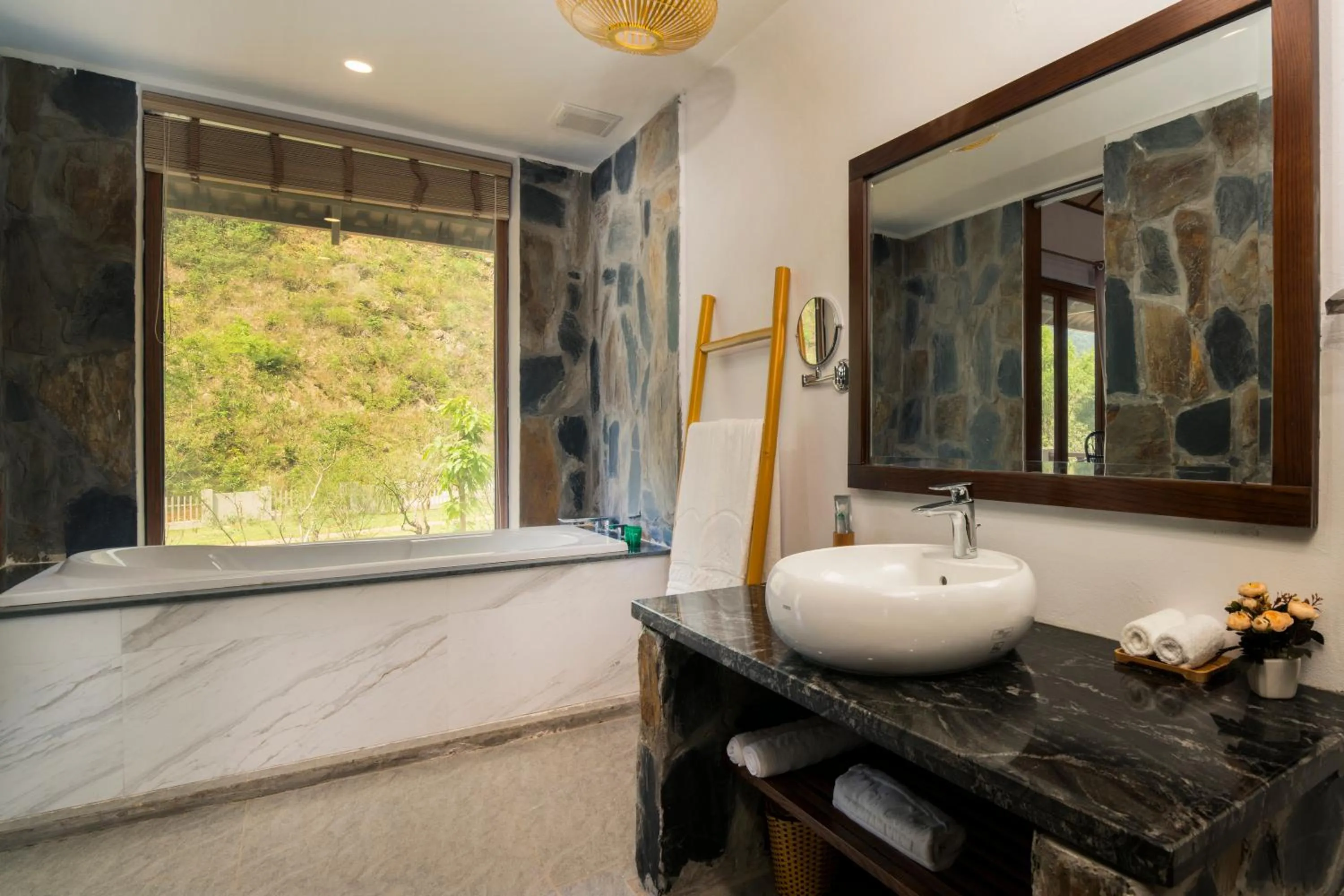 Shower in Mai Chau Mountain View Resort