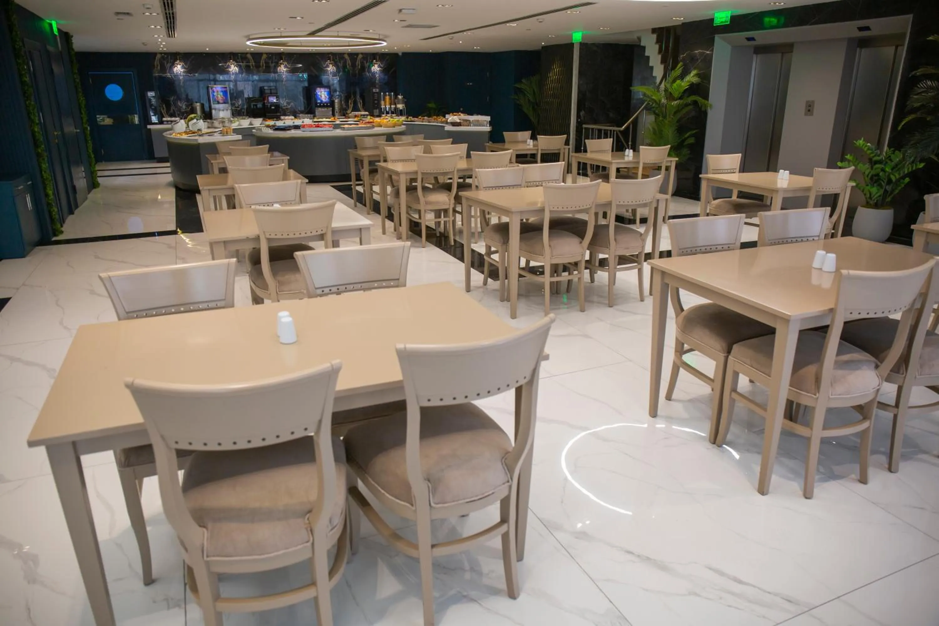 Breakfast in Nova Plaza Crystal Hotel & Spa