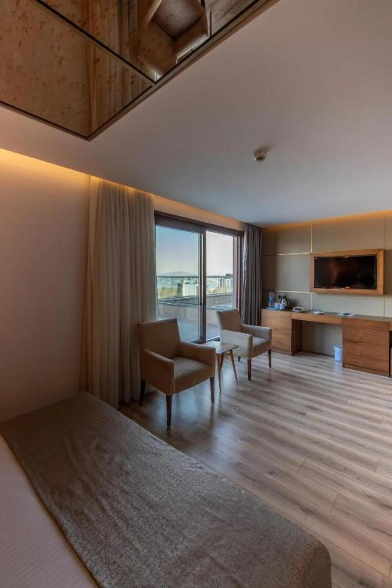 Massage, Bed in Nova Plaza Crystal Hotel & Spa