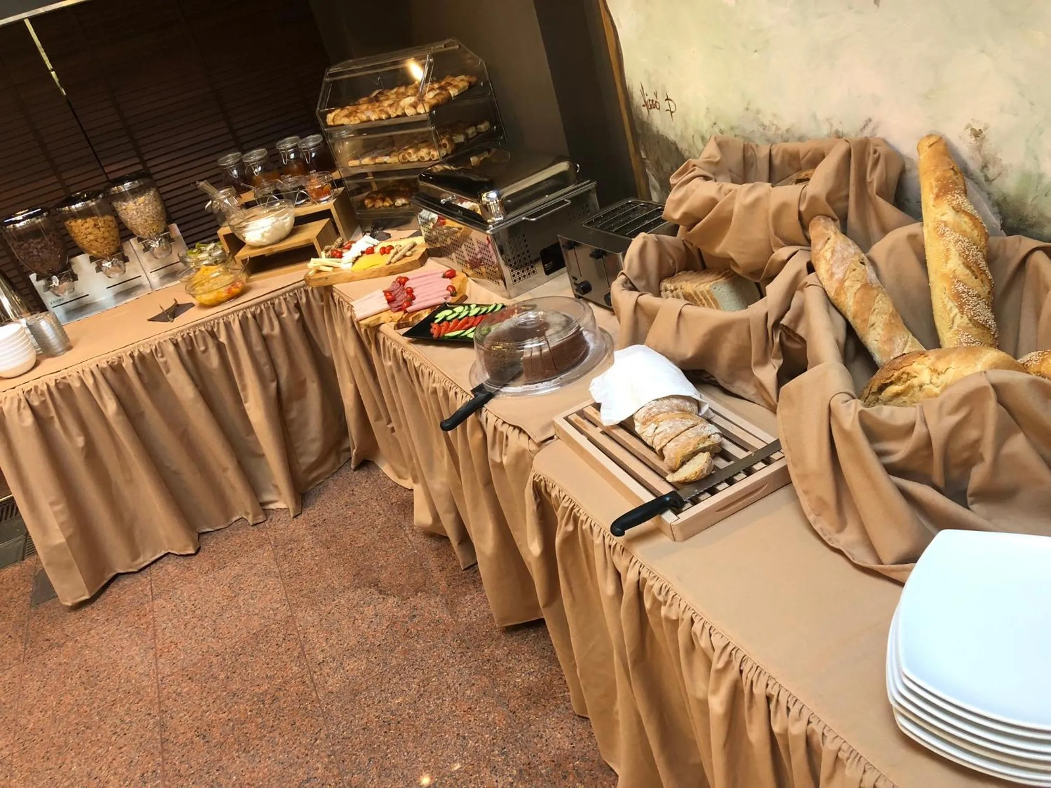 Breakfast in Platamon Centrale