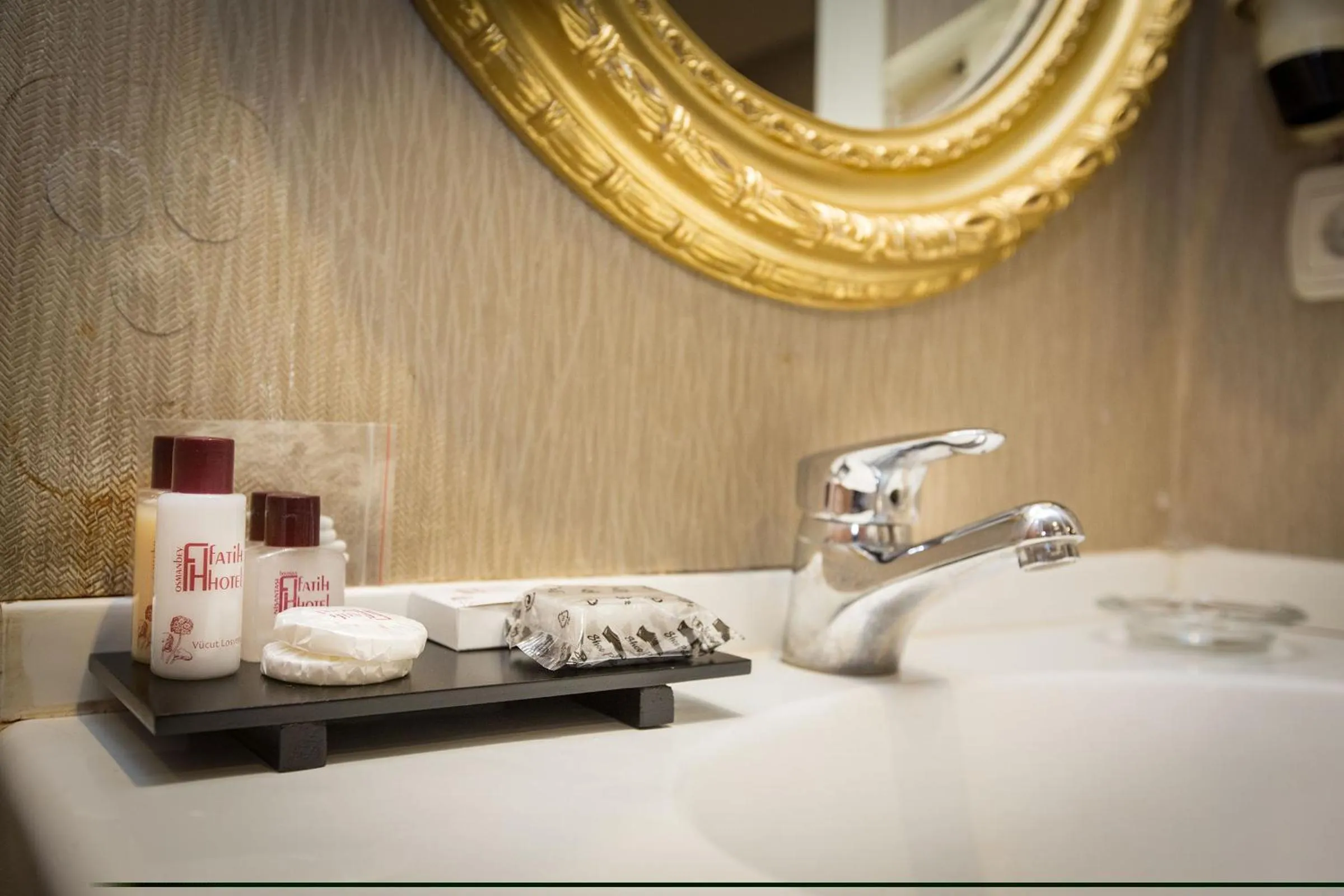 Bathroom in Osmanbey Fatih Hotel