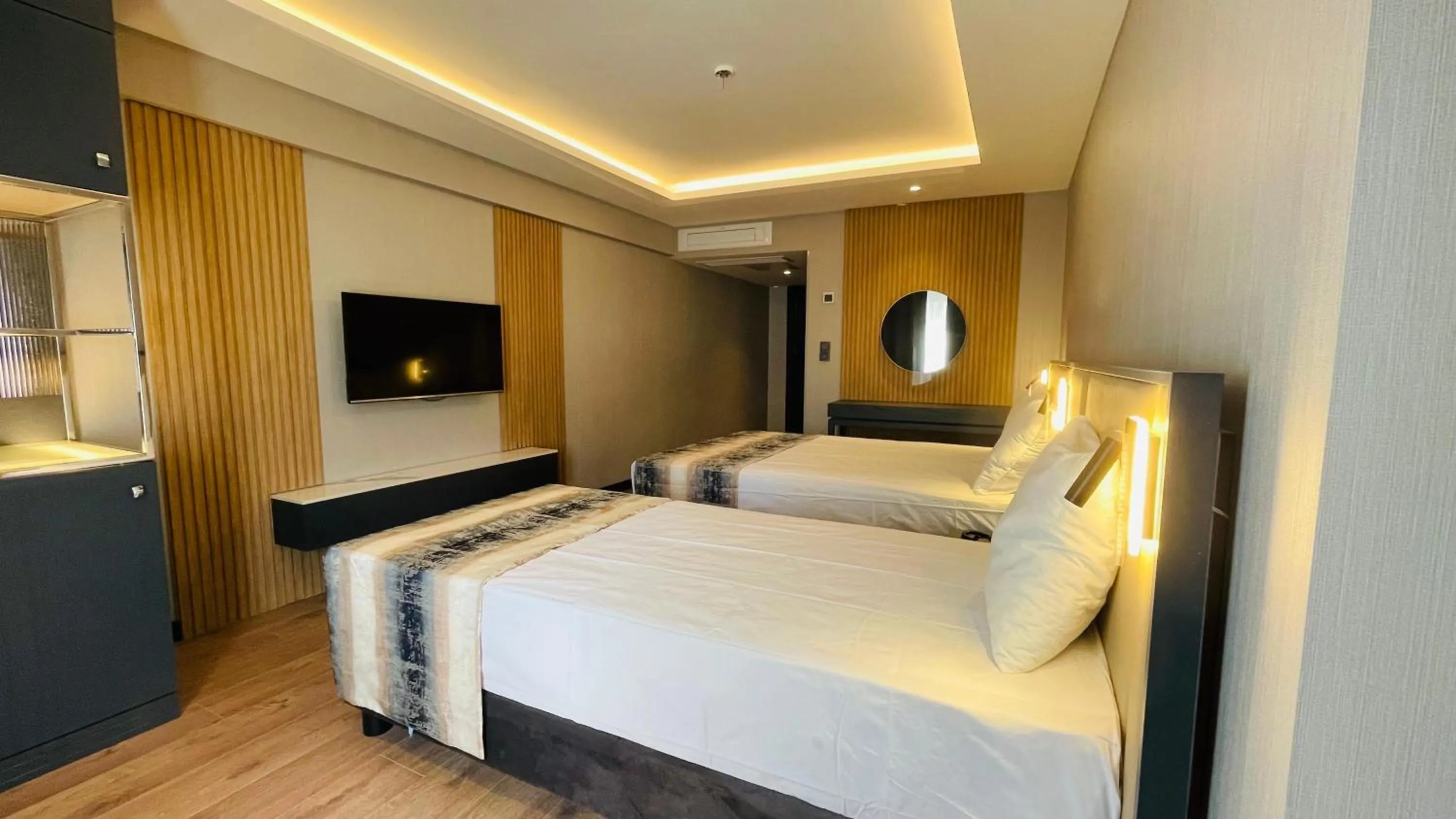 Bed in Osmanbey Fatih Hotel