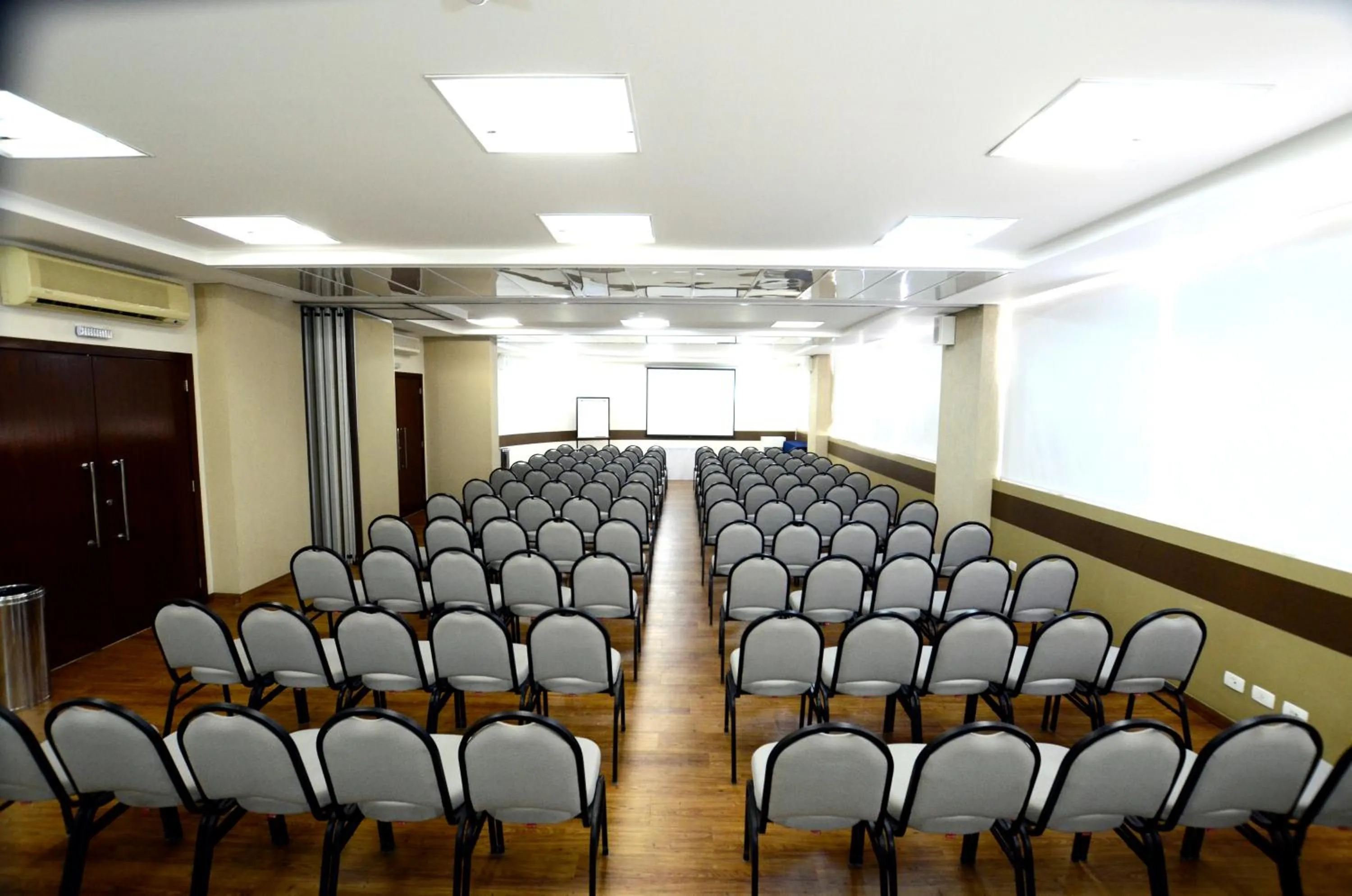Meeting/conference room in Golden Blue Hotel