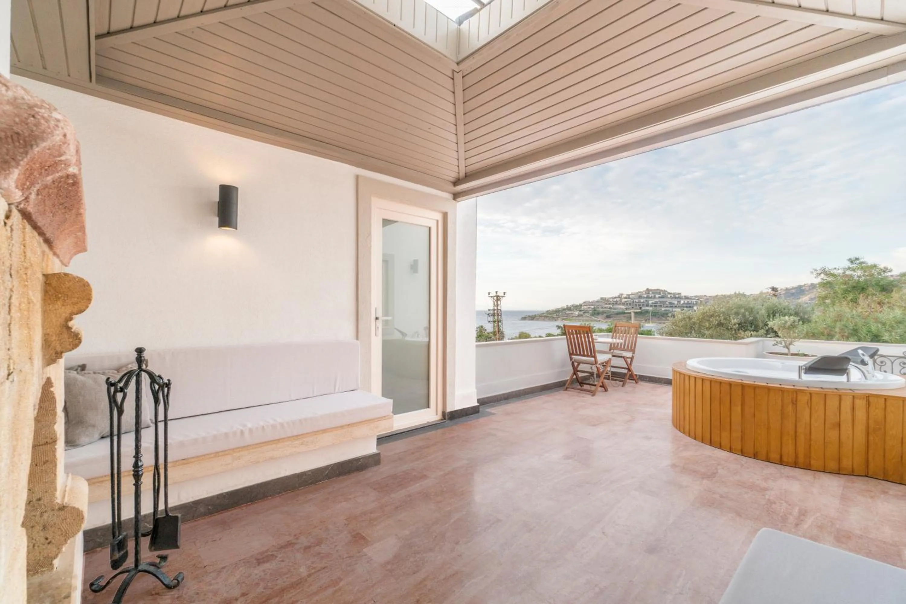 View (from property/room), Bed in Elementa Boutique Hotel - Adults Only