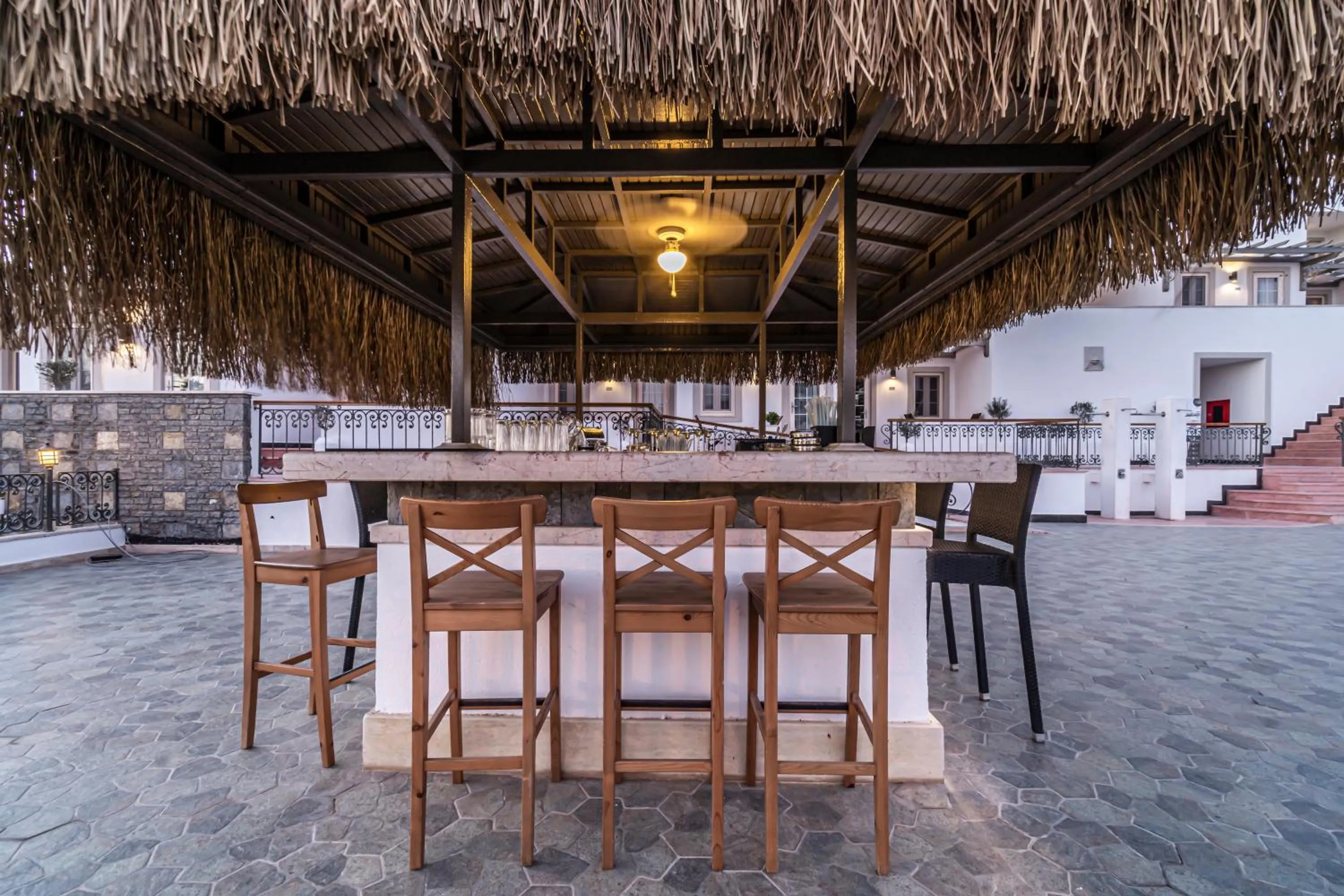 Restaurant/places to eat in Elementa Boutique Hotel - Adults Only