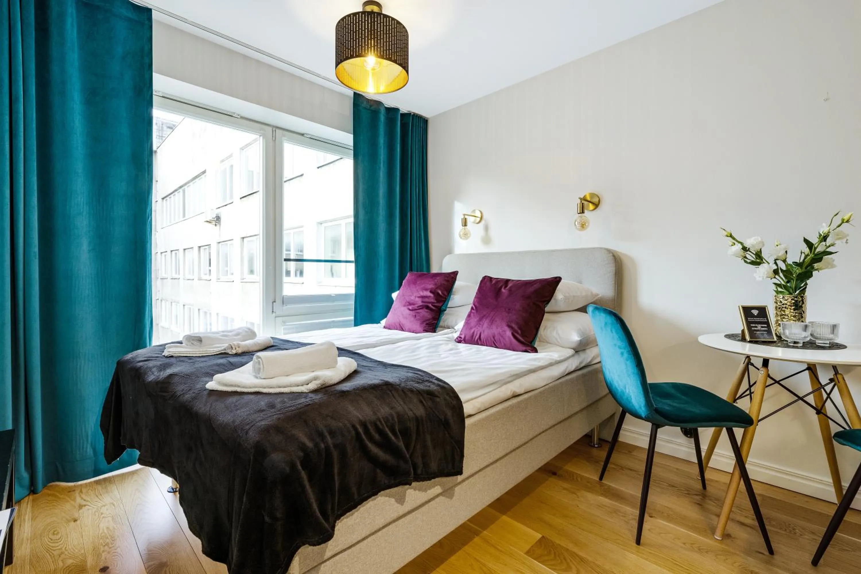 Living room, Bed in Bob W Tallinn City Centre - Avangard