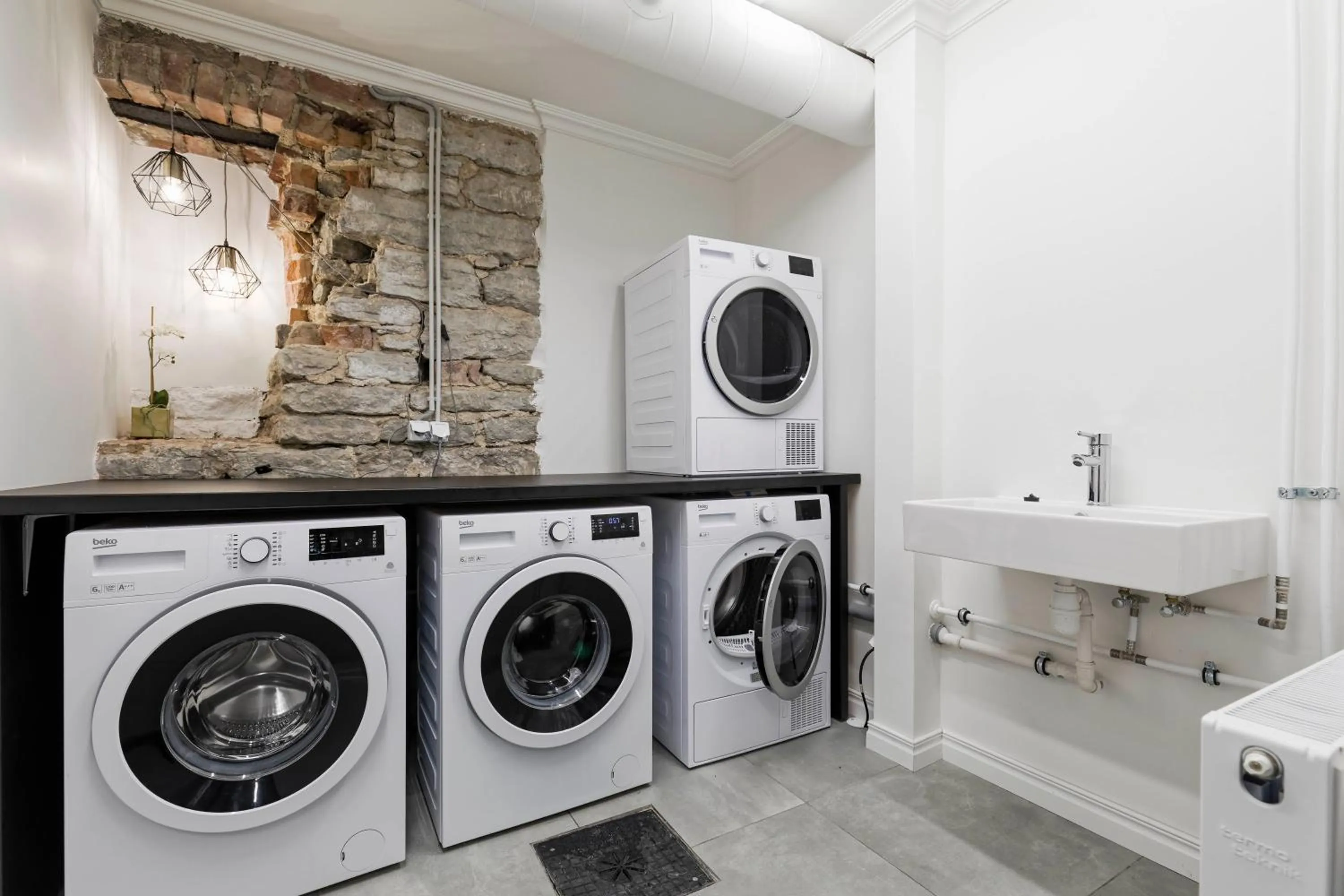 washing machine in Bob W Tallinn City Centre - Avangard