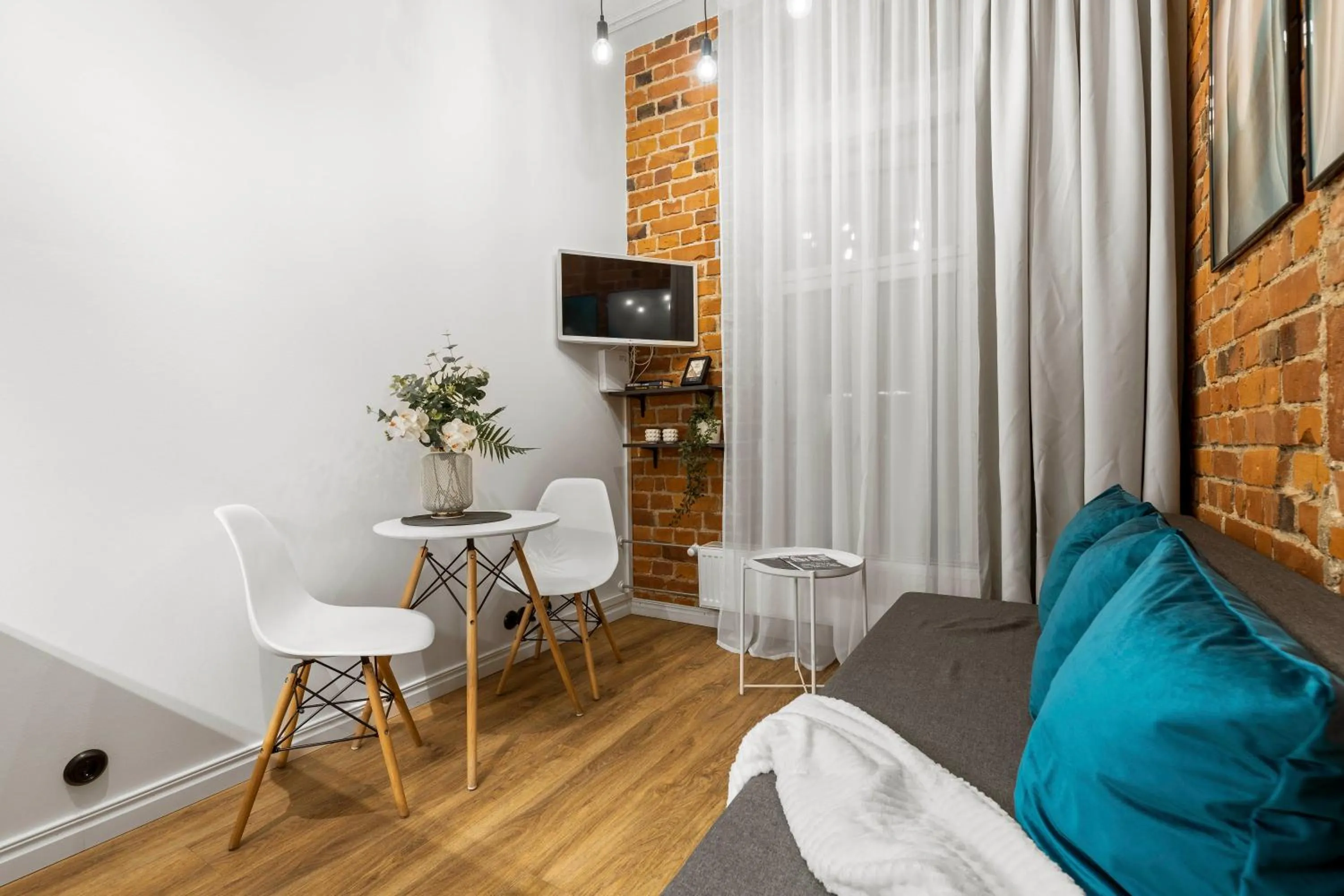 Seating area in Bob W Tallinn City Centre - Avangard