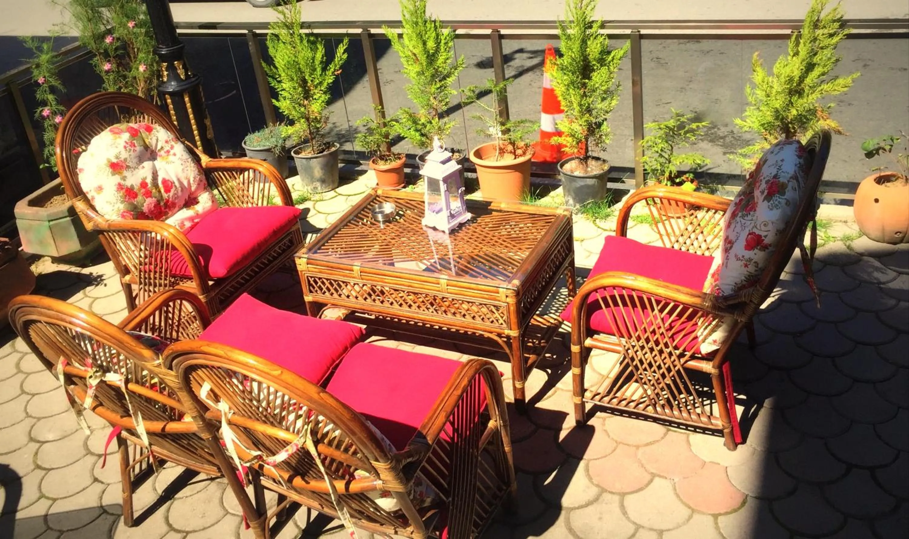 Patio in Inanlar Garden Hotel & Bungalow